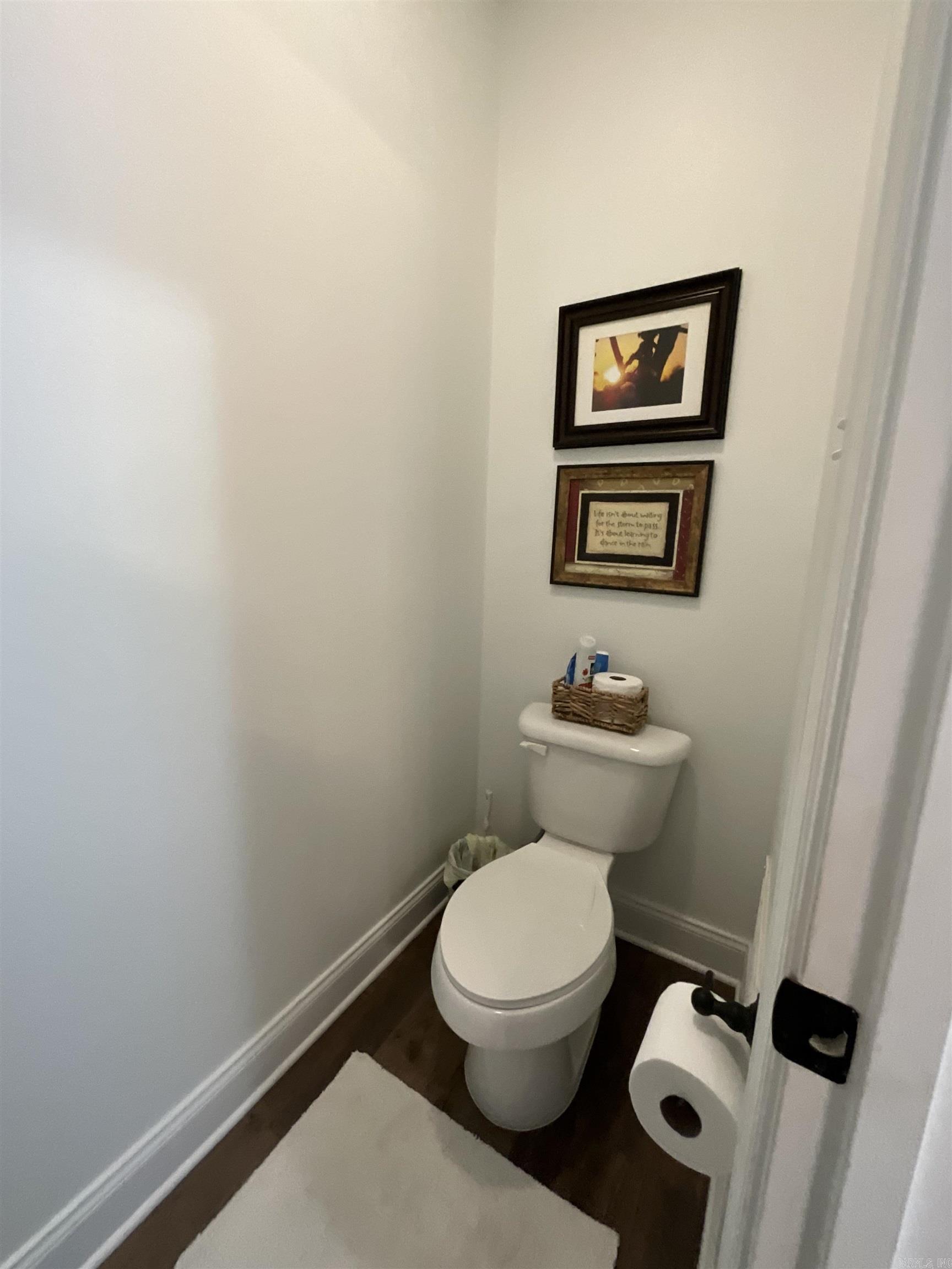 BAYSHORE TOWNHOMES - Residential