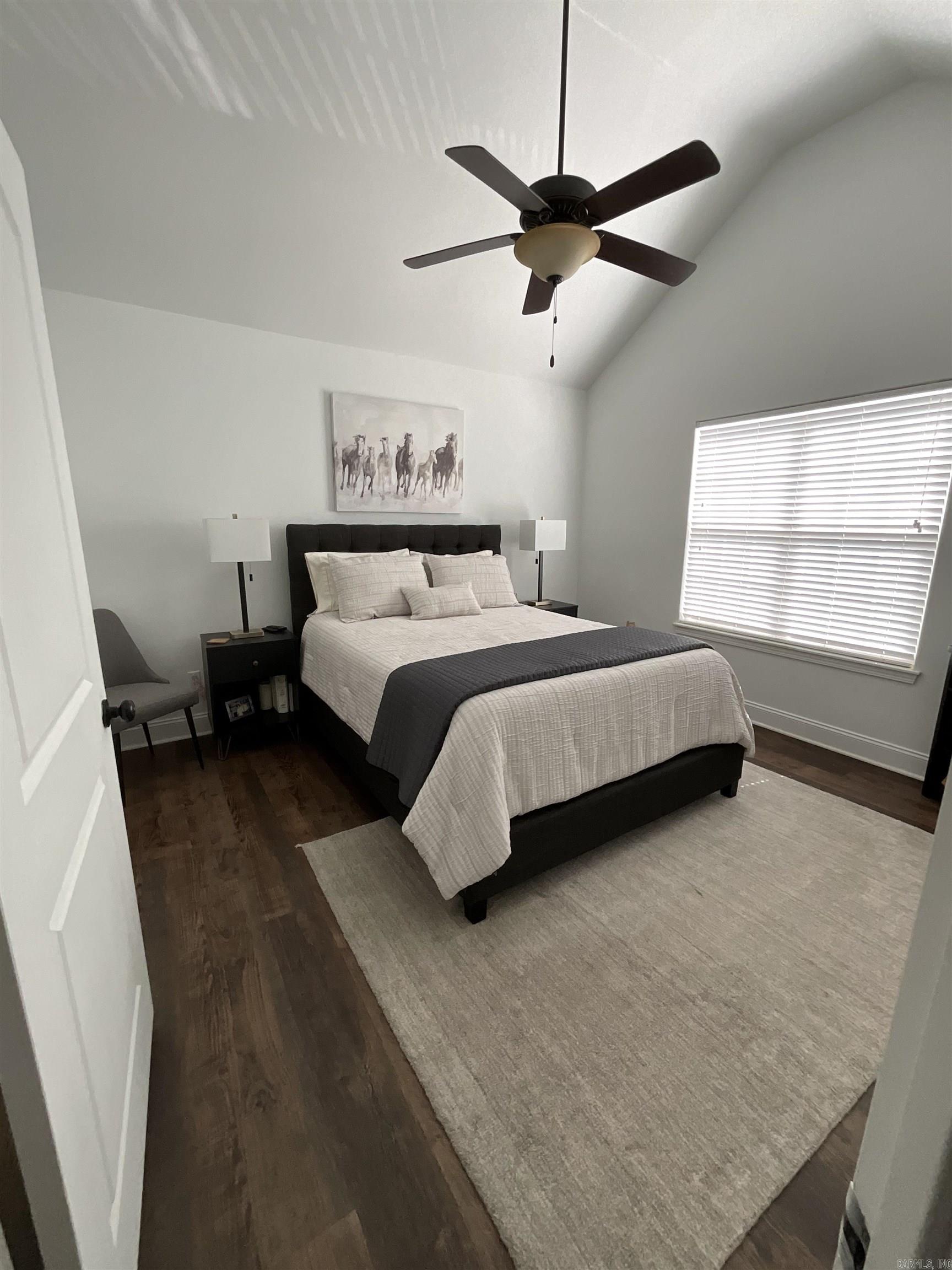 BAYSHORE TOWNHOMES - Residential