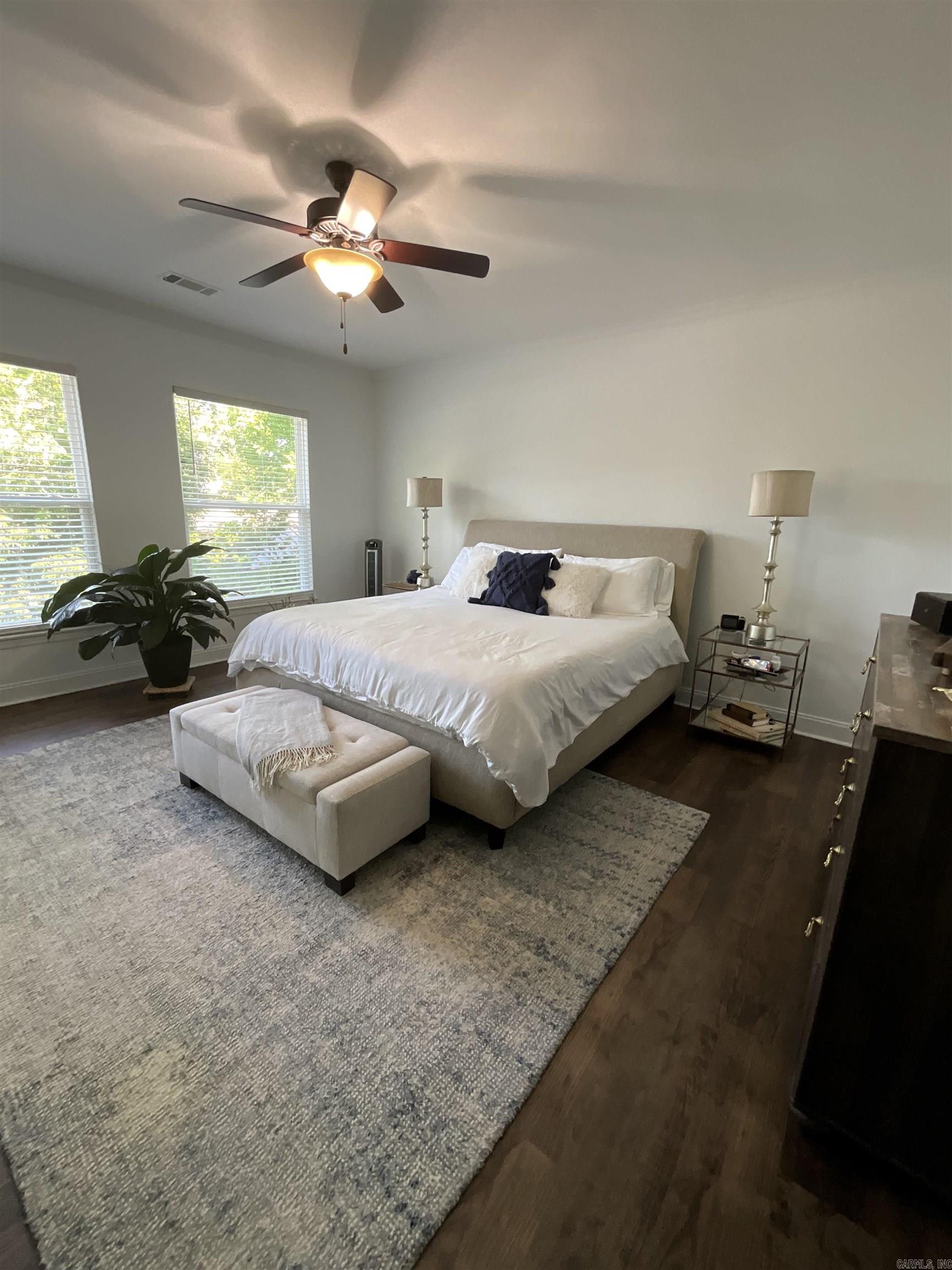 BAYSHORE TOWNHOMES - Residential