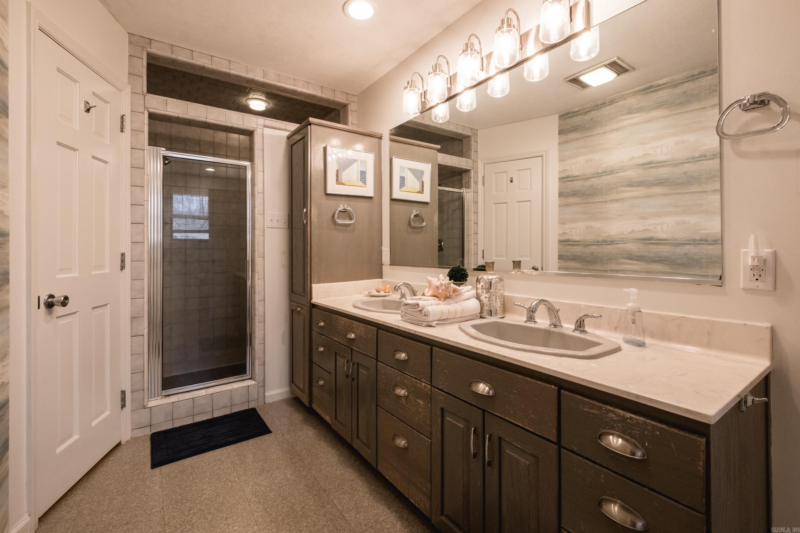 ST CHARLES ADDN - Residential