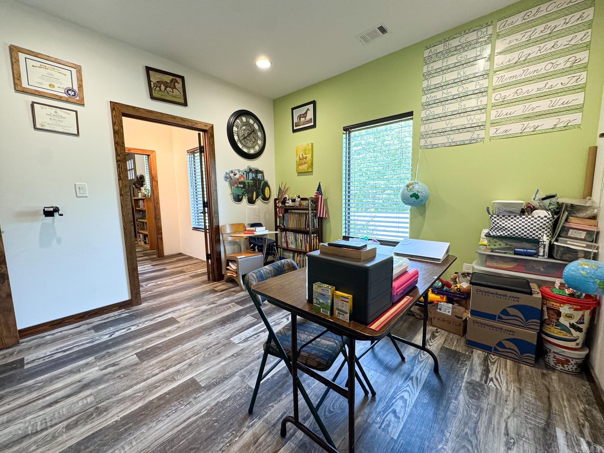 OKLAHOMA INN ESTATES - Residential
