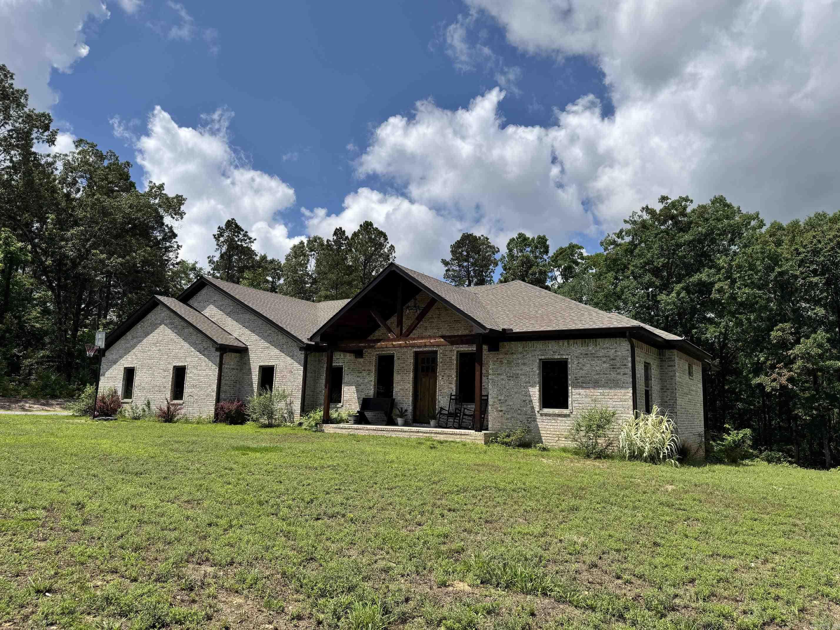 OKLAHOMA INN ESTATES - Residential