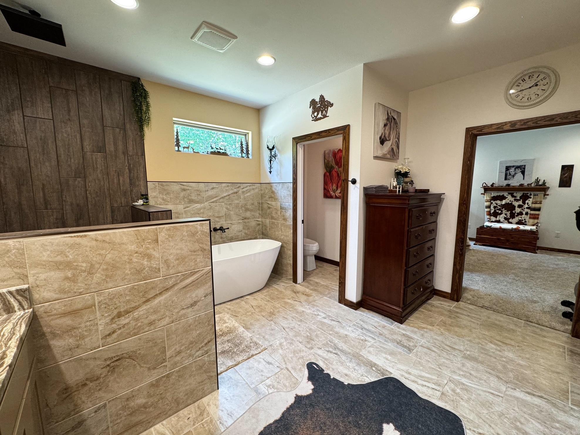 OKLAHOMA INN ESTATES - Residential
