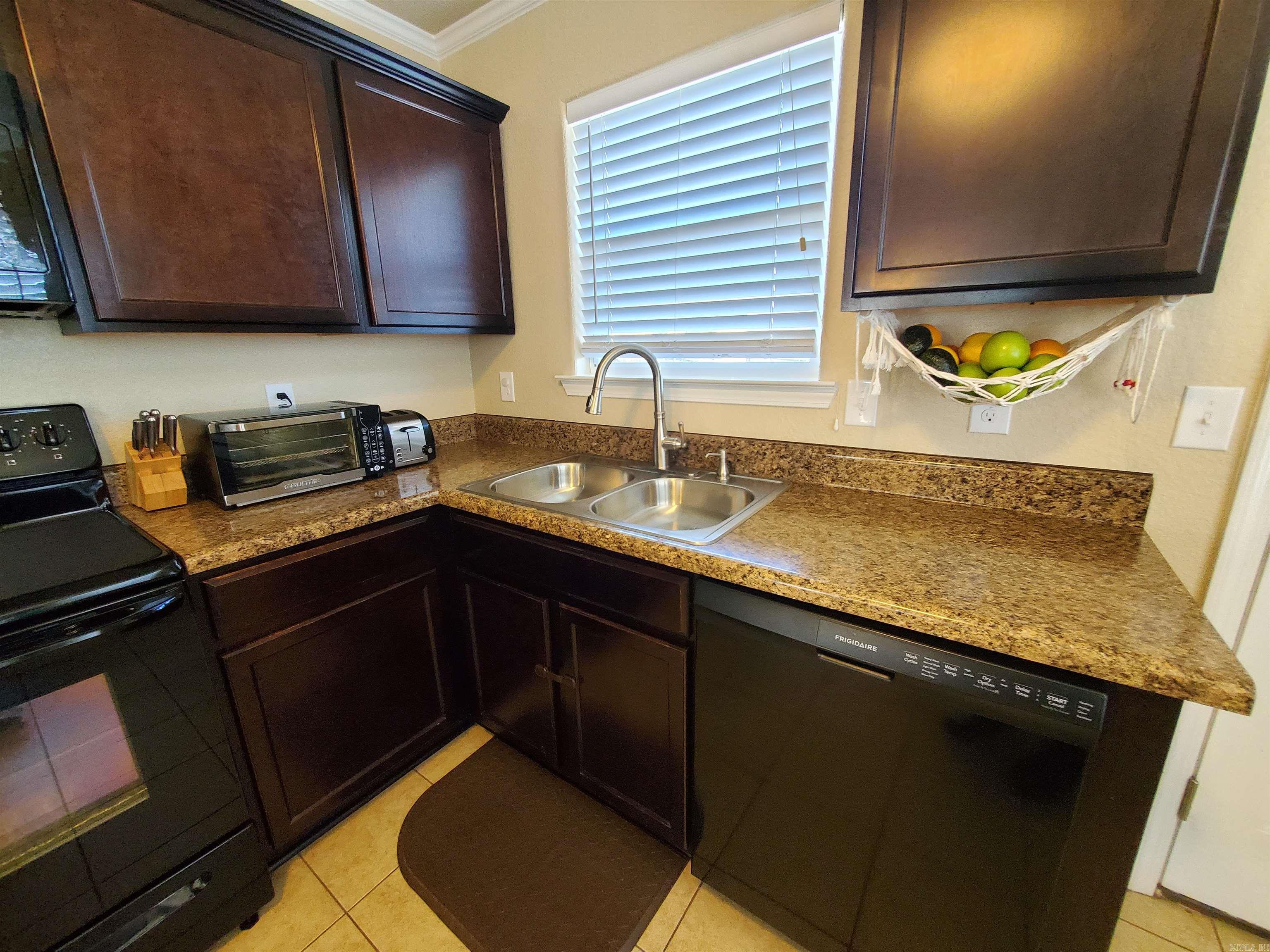 GREENWOOD ACRES - Residential