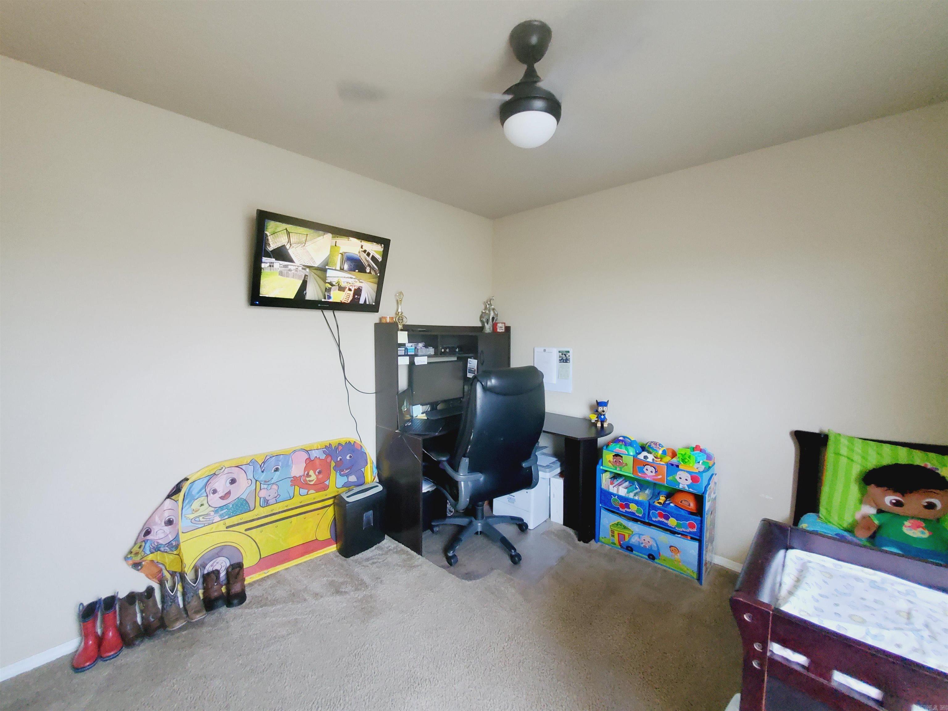 GREENWOOD ACRES - Residential