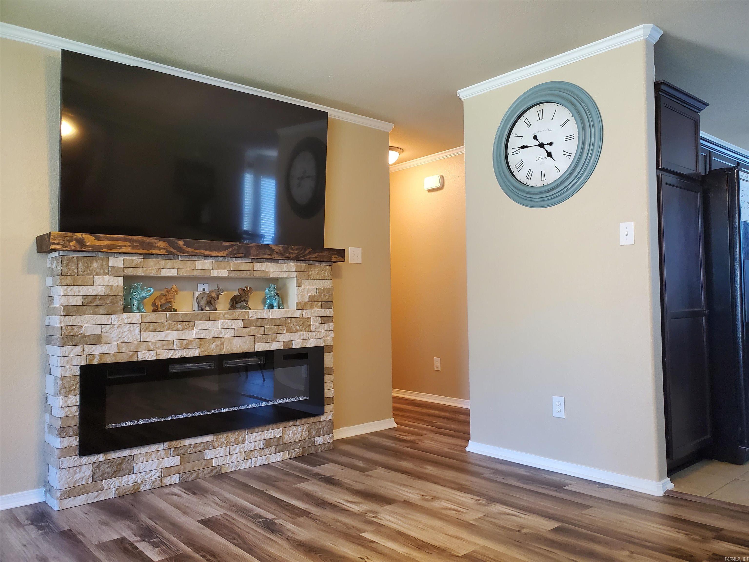 GREENWOOD ACRES - Residential