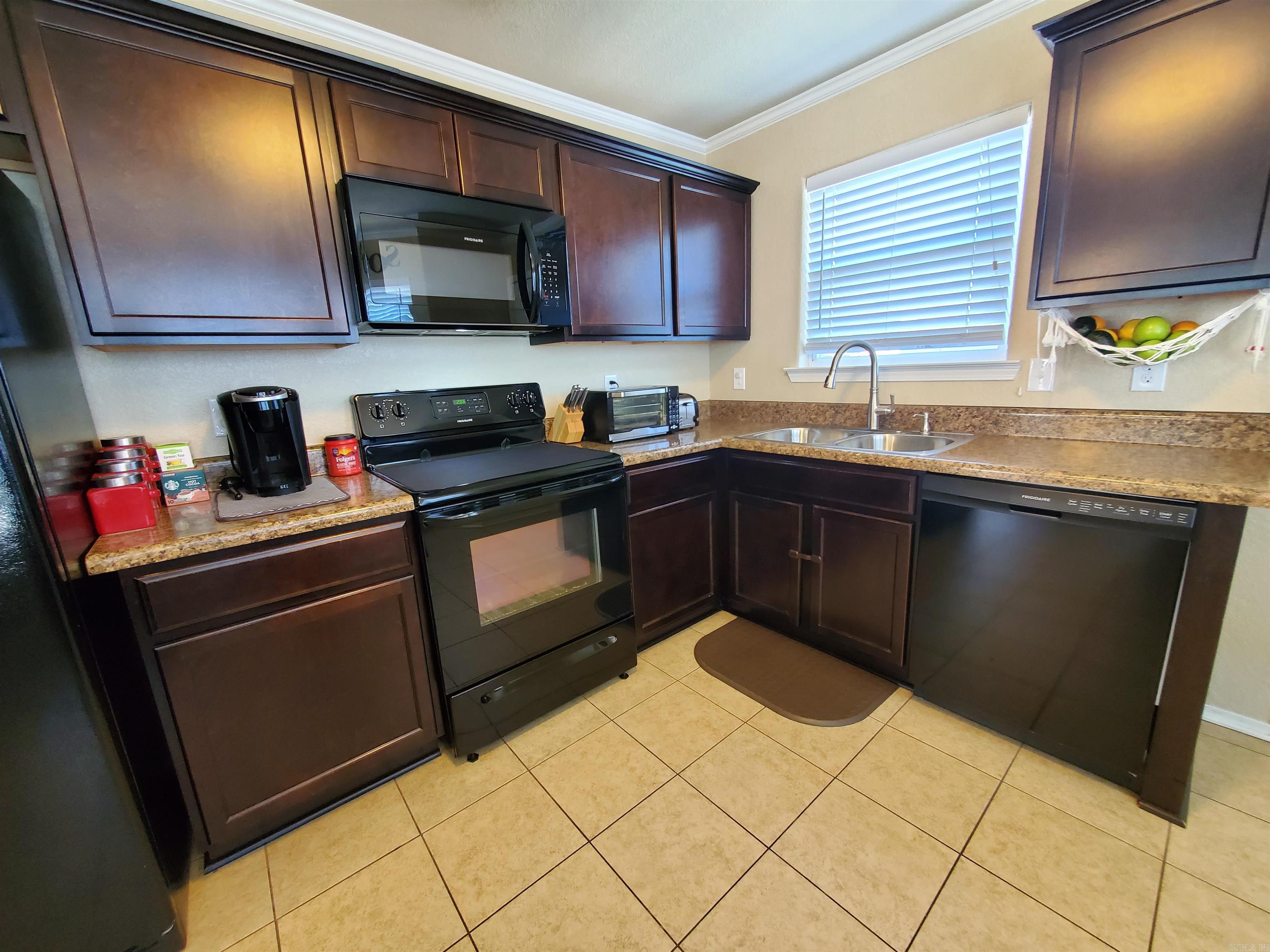 GREENWOOD ACRES - Residential