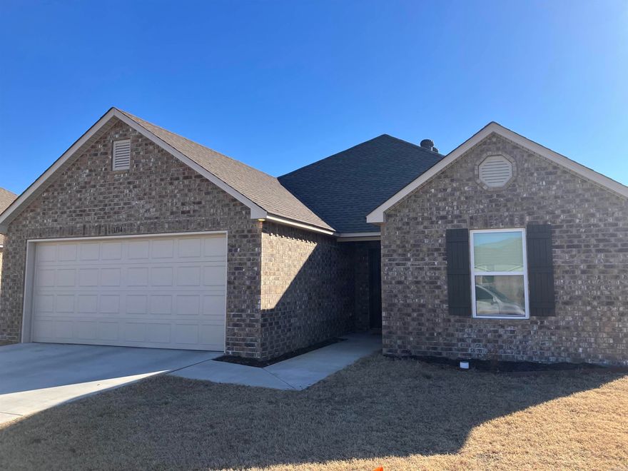 Newly built home (completed in September 2024) located in a great subdivision, Ridgefield. Great location, approximately 5 minutes from downtown Searcy.  Home has a new wood, privacy fence. Also has new blinds and a new washer, dryer, and refrigerator that will stay with the home.  Garage has been newly painted.
