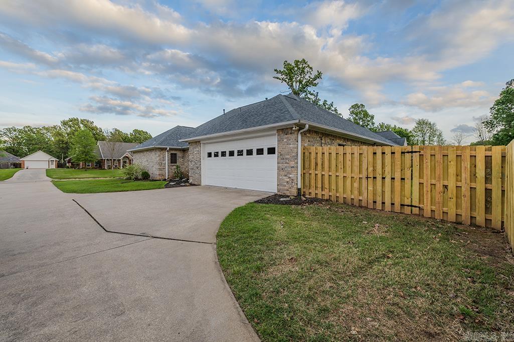 TALL OAKS SUBD. - Residential