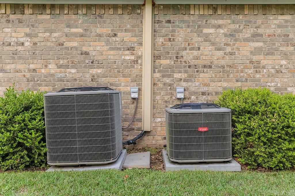 TALL OAKS SUBD. - Residential