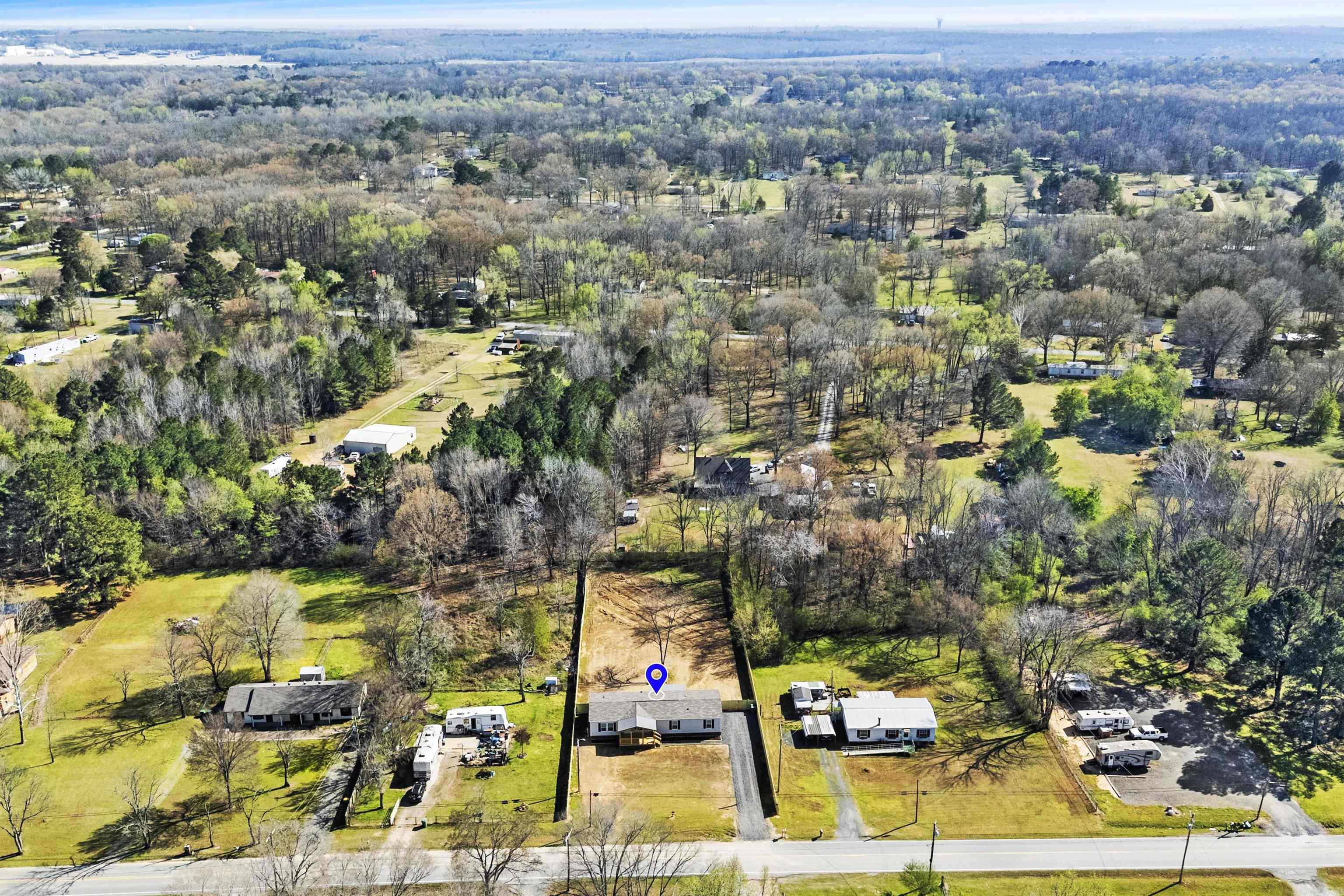 LAKE FARM - Residential