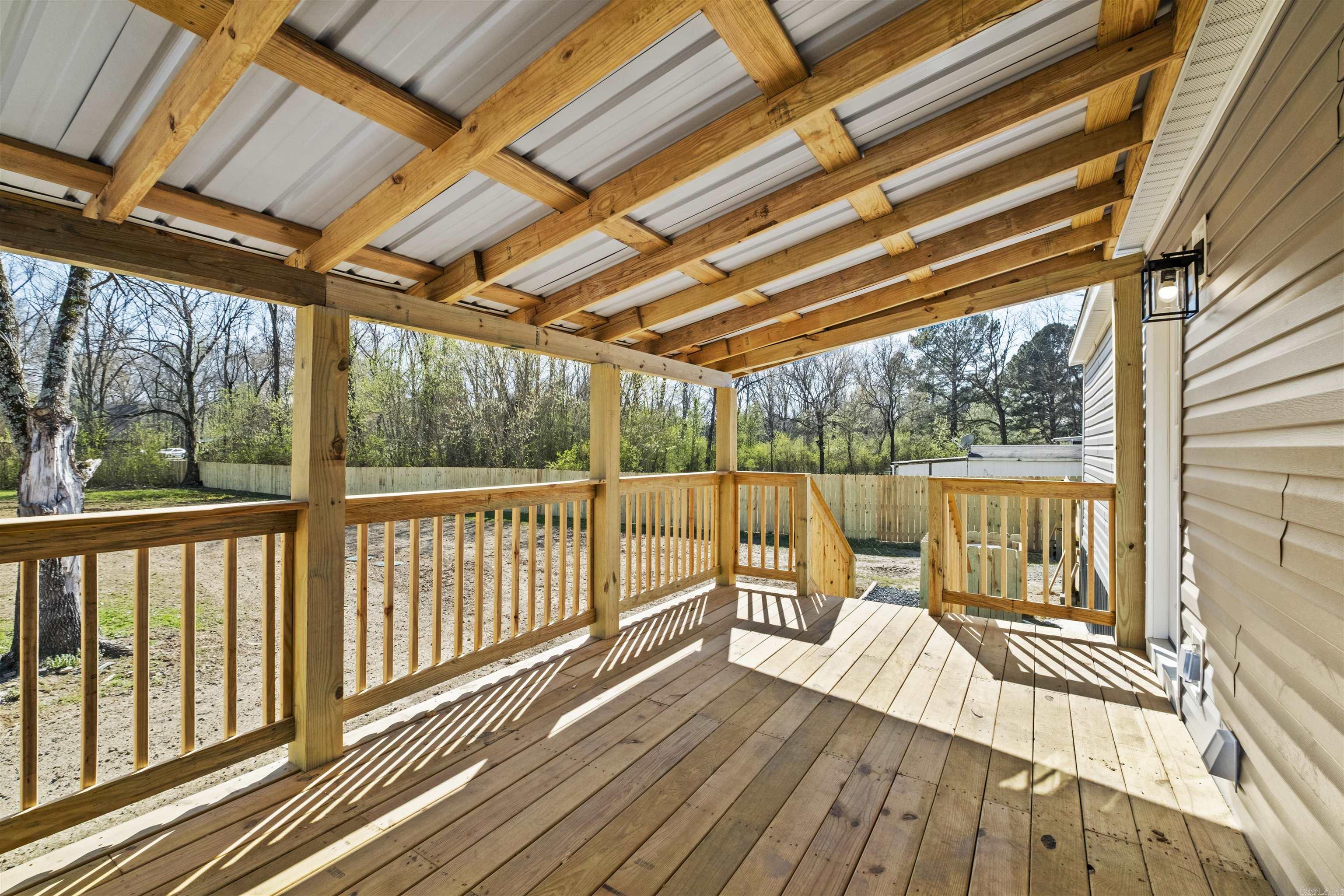 LAKE FARM - Residential