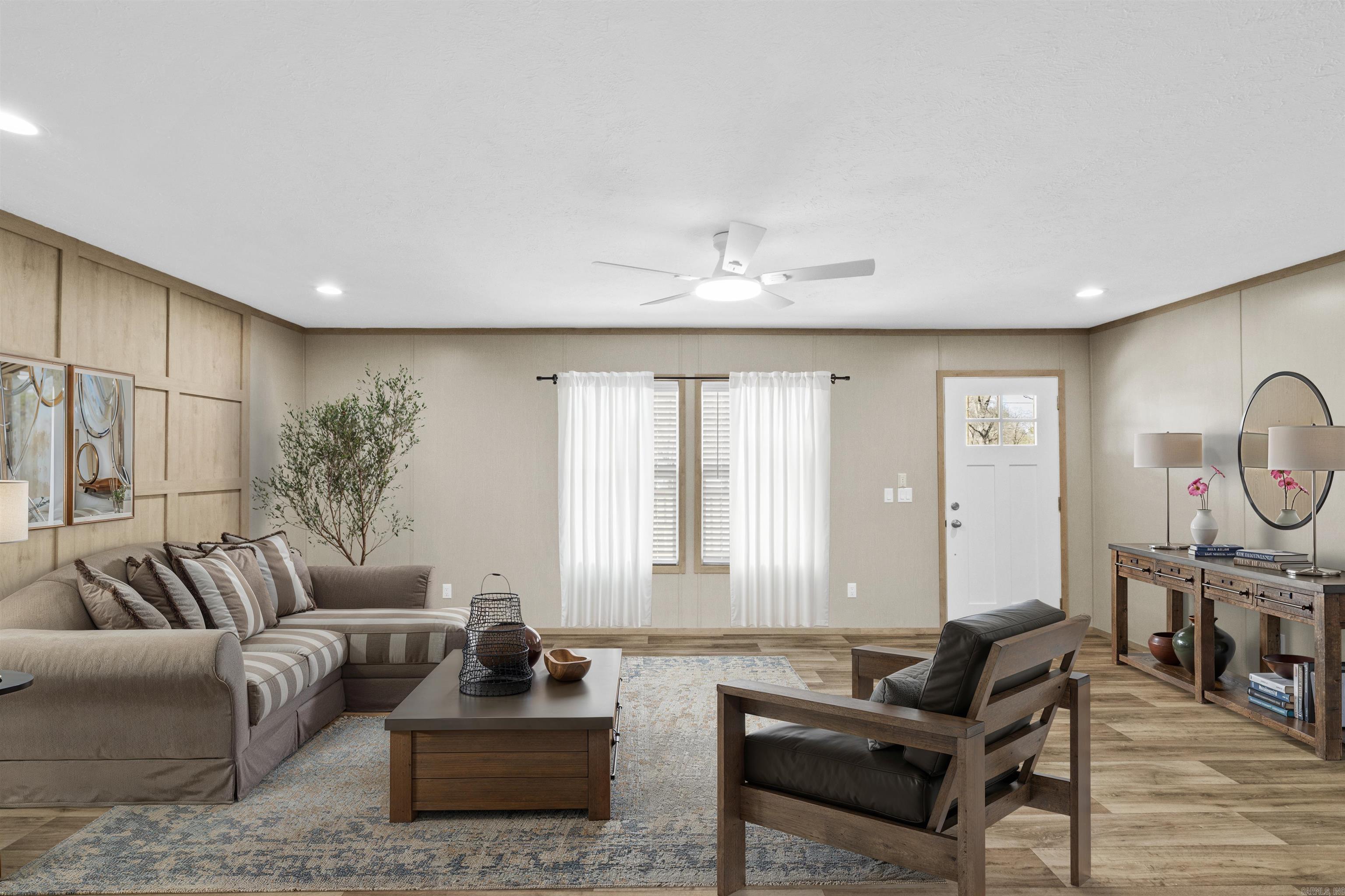 LAKE FARM - Residential