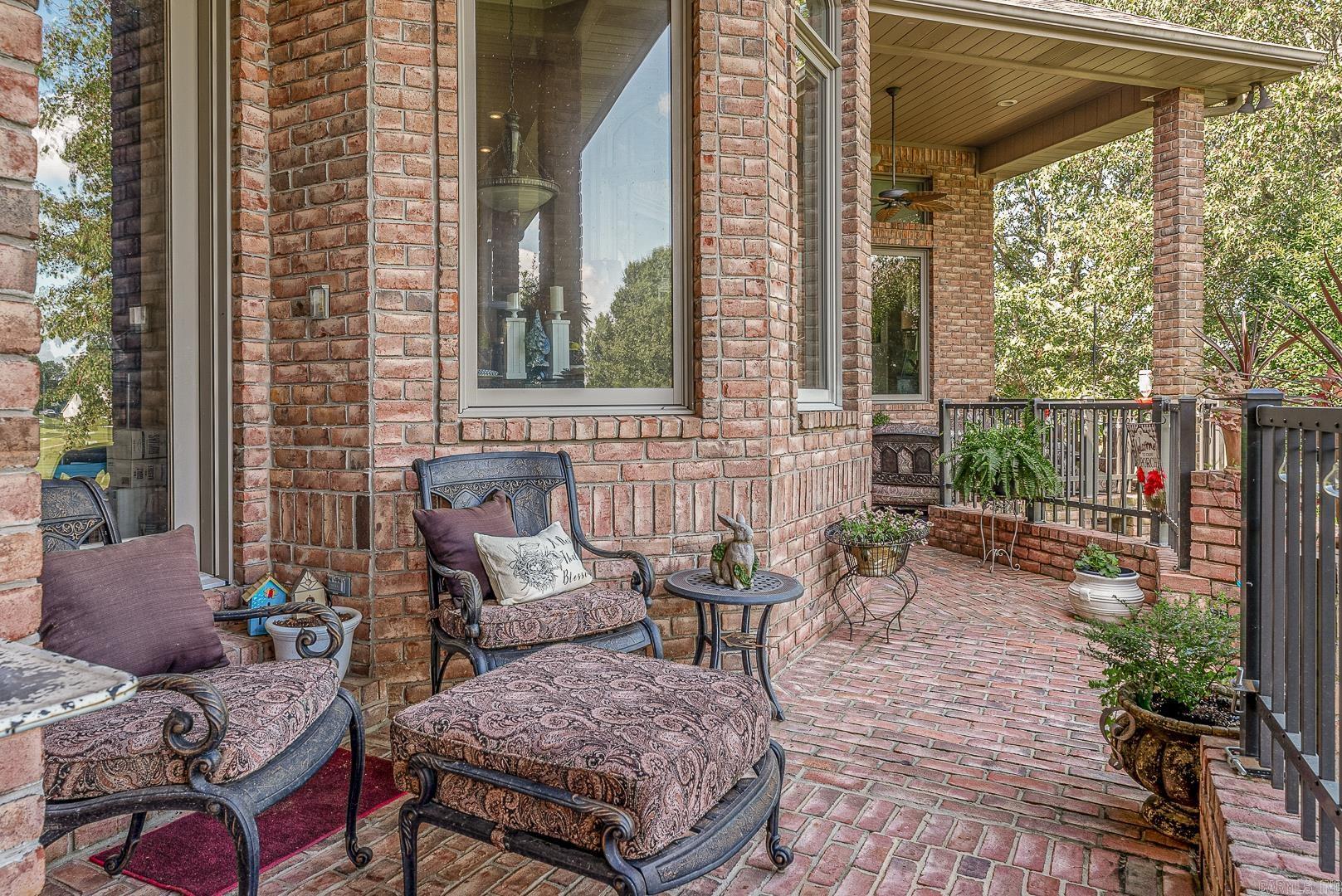Ridge Point - Residential