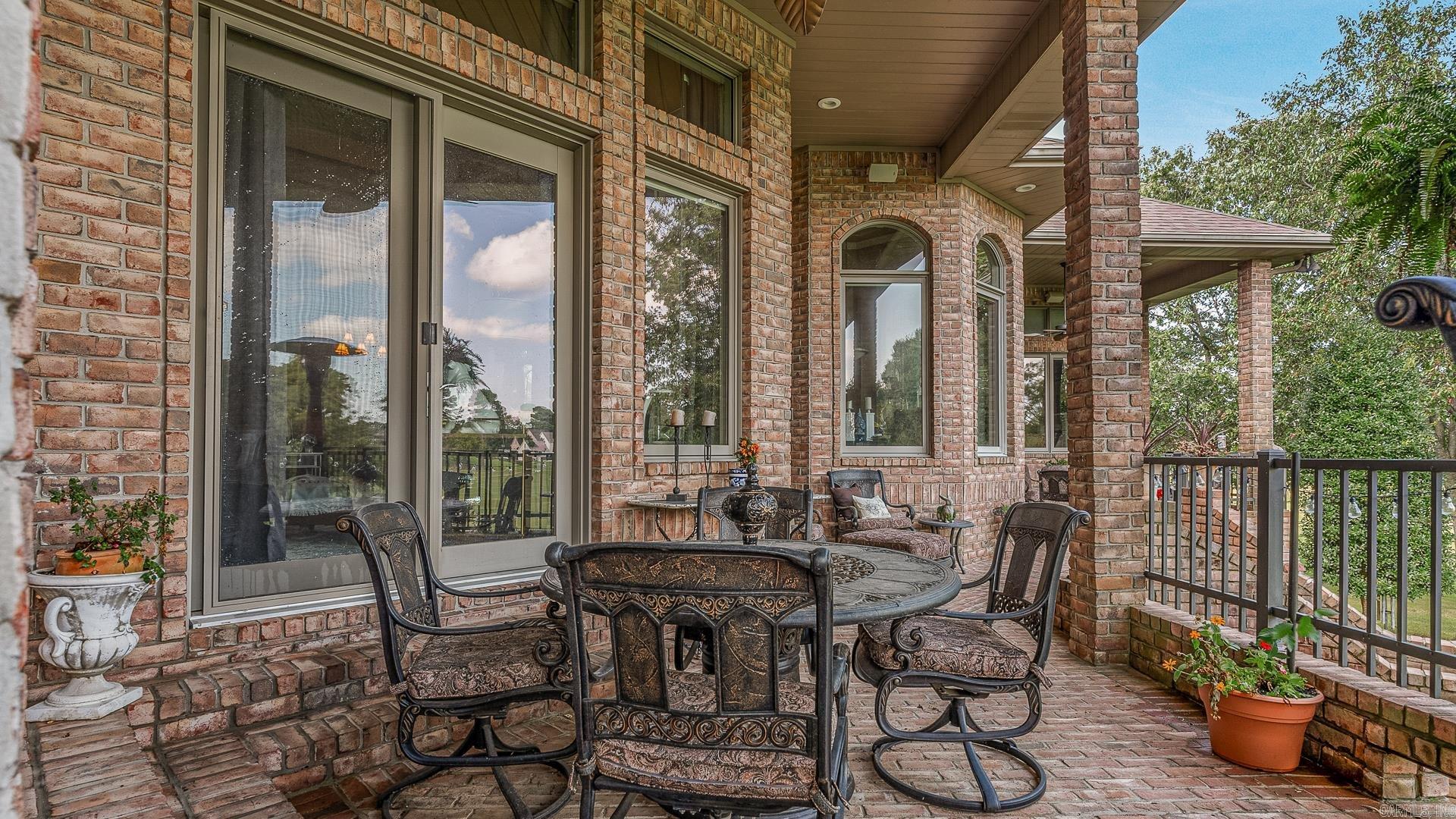 Ridge Point - Residential