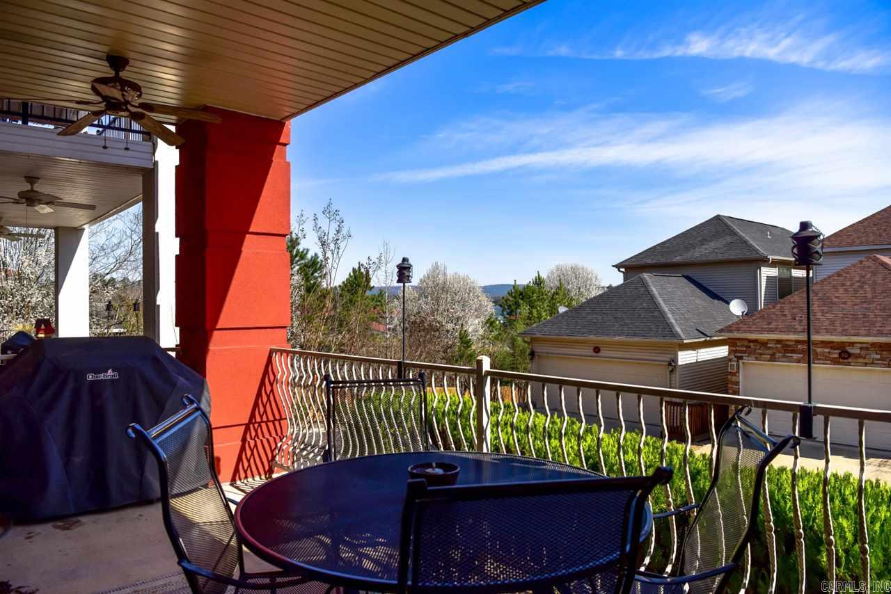 MAJESTIC LAKE VILLAGE TOWNHOMES - Residential