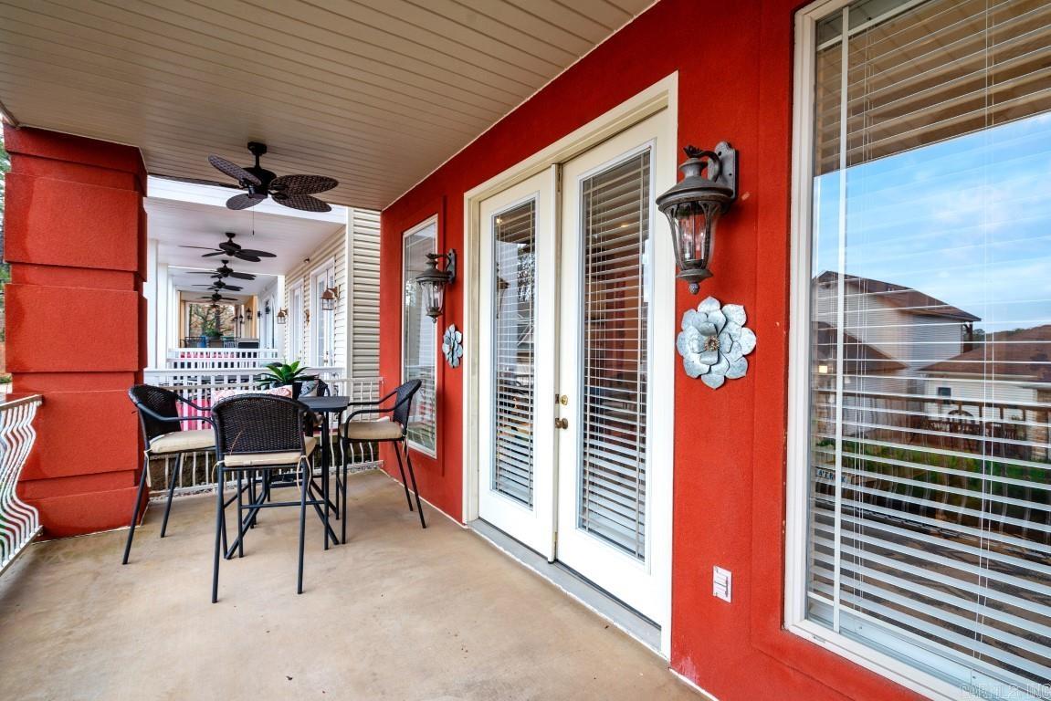 MAJESTIC LAKE VILLAGE TOWNHOMES - Residential