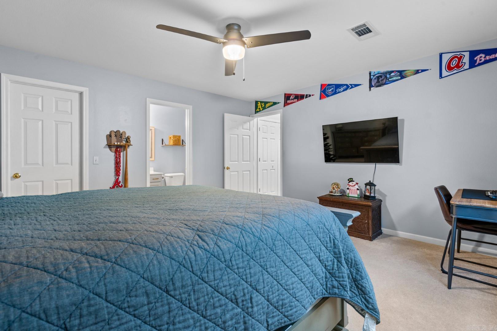 MAJESTIC LAKE VILLAGE TOWNHOMES - Residential