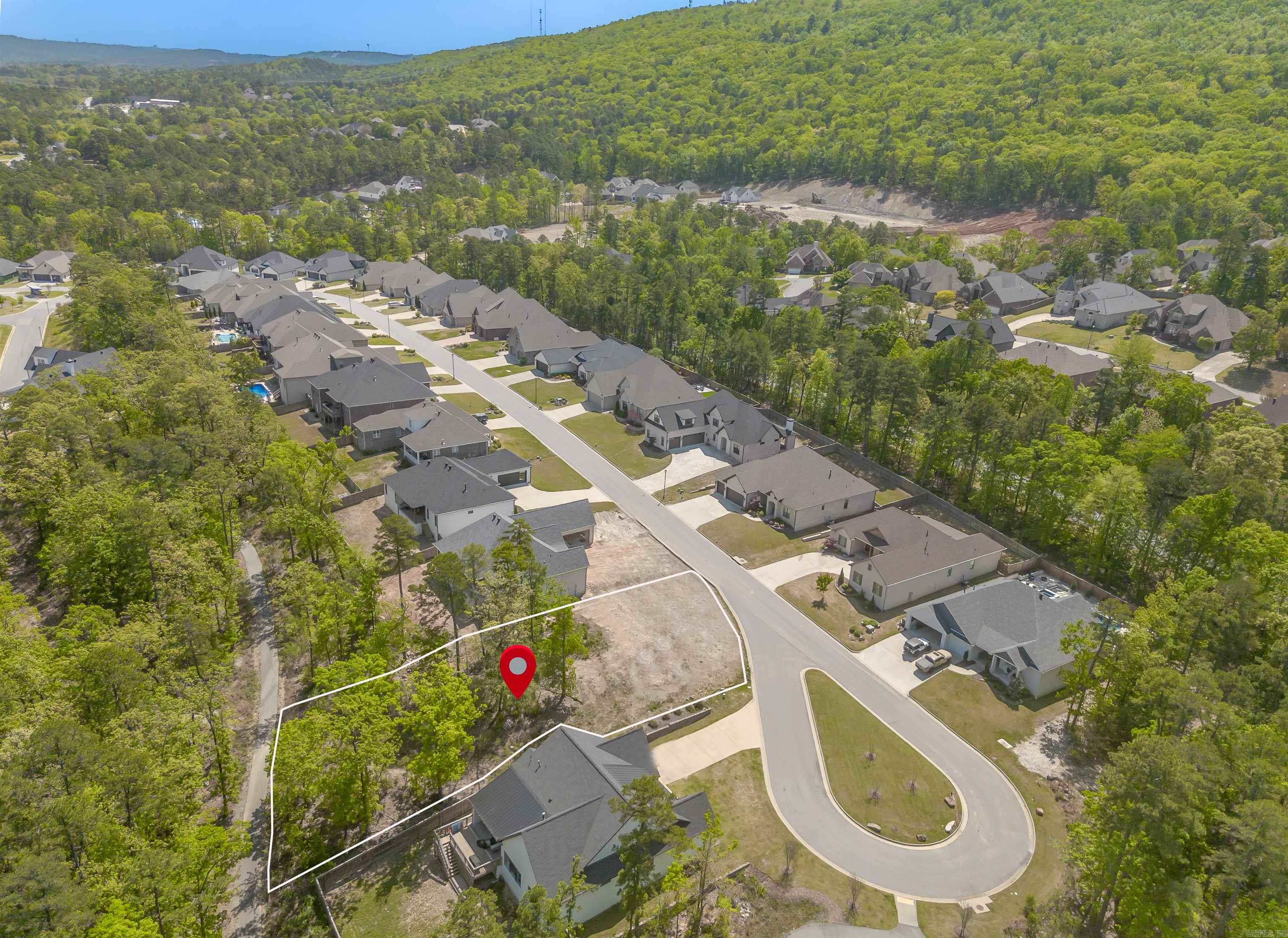 CHENAL VALLEY "CAUREL COURT" - Land