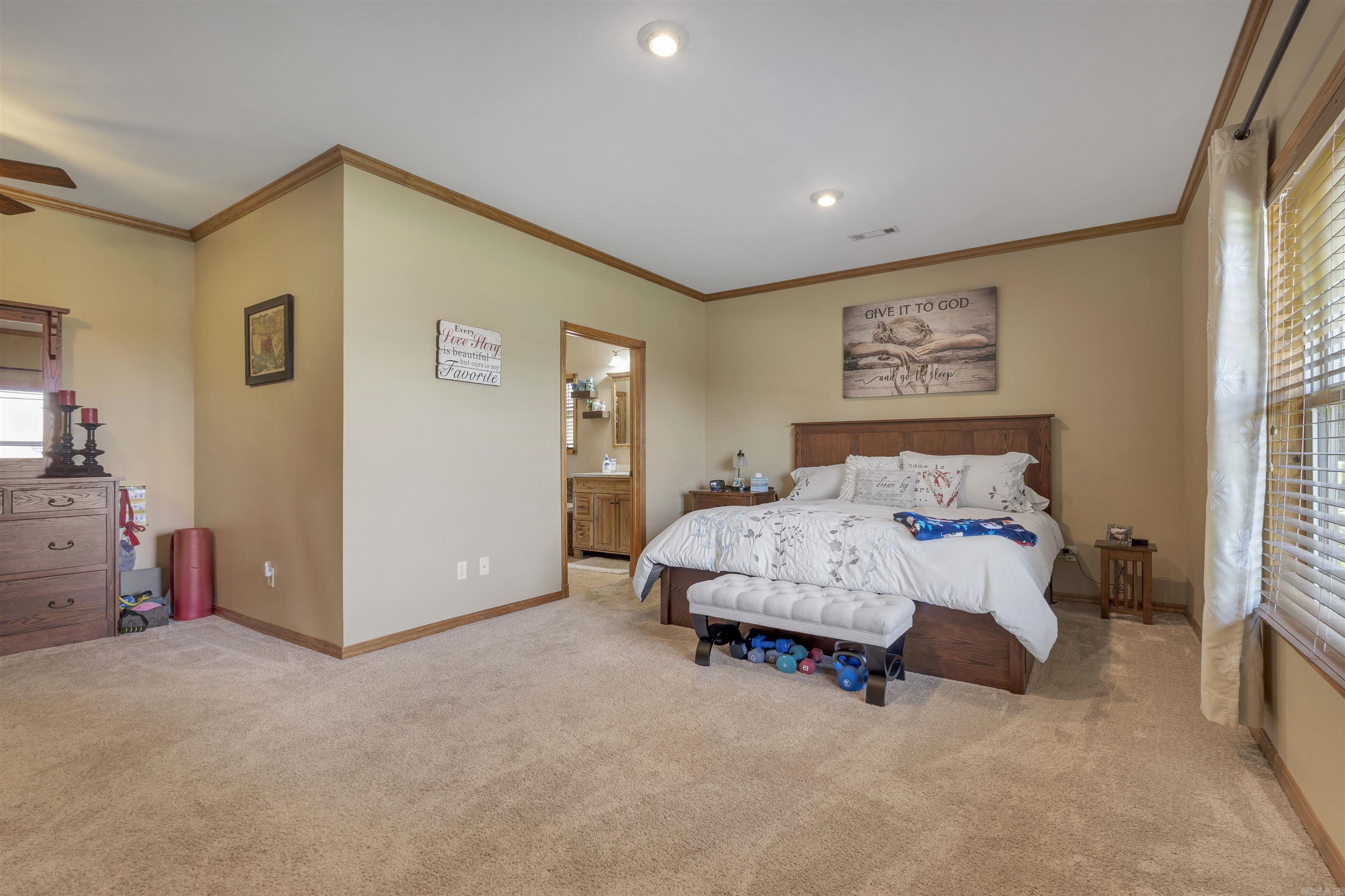 LAKESIDE TERRACE - Residential