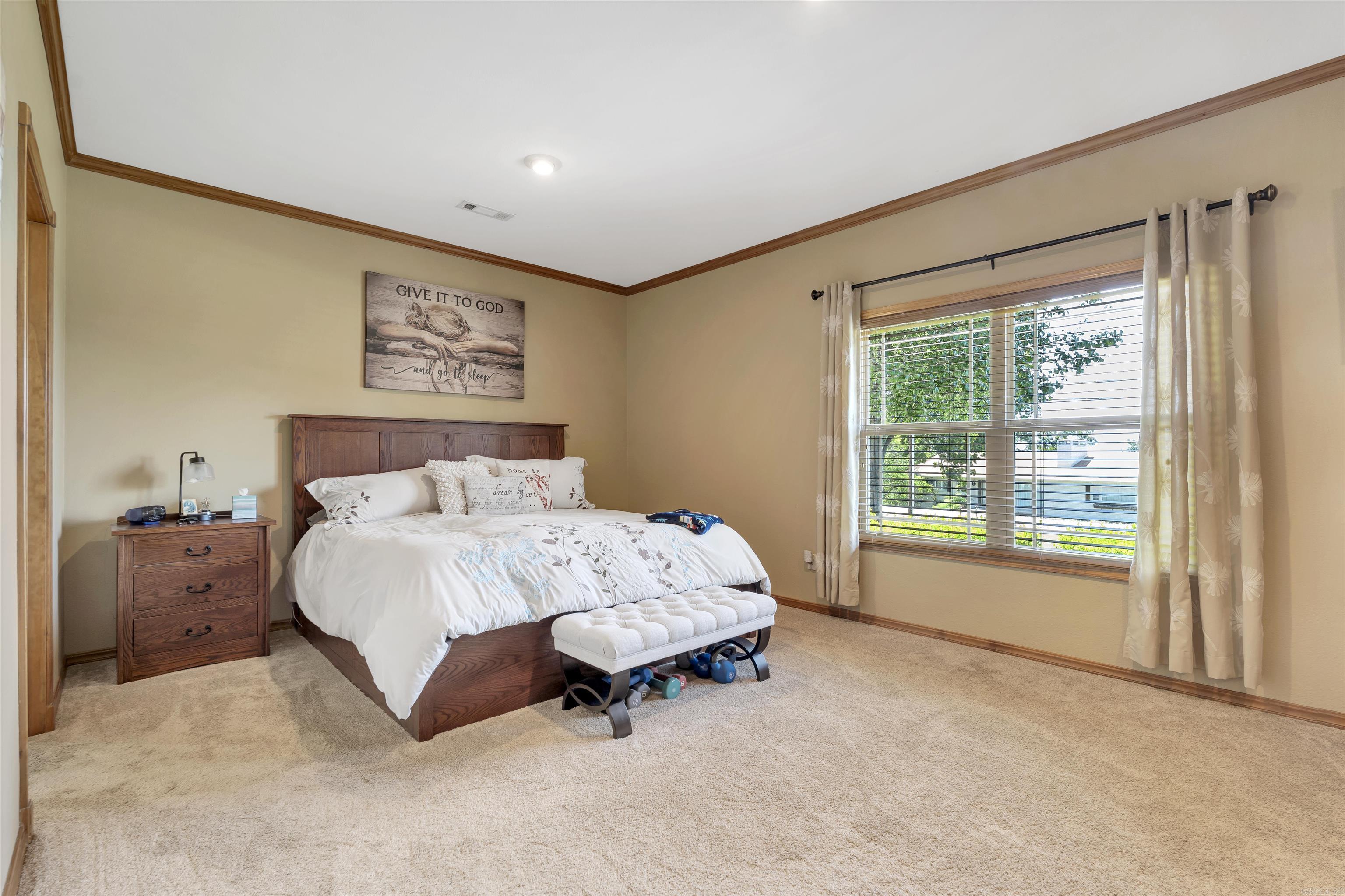 LAKESIDE TERRACE - Residential