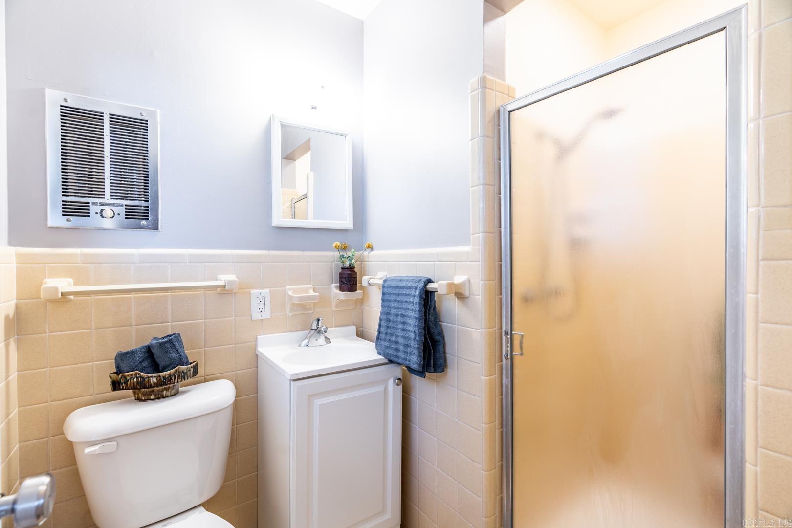 KINGWOOD PLACE - Residential