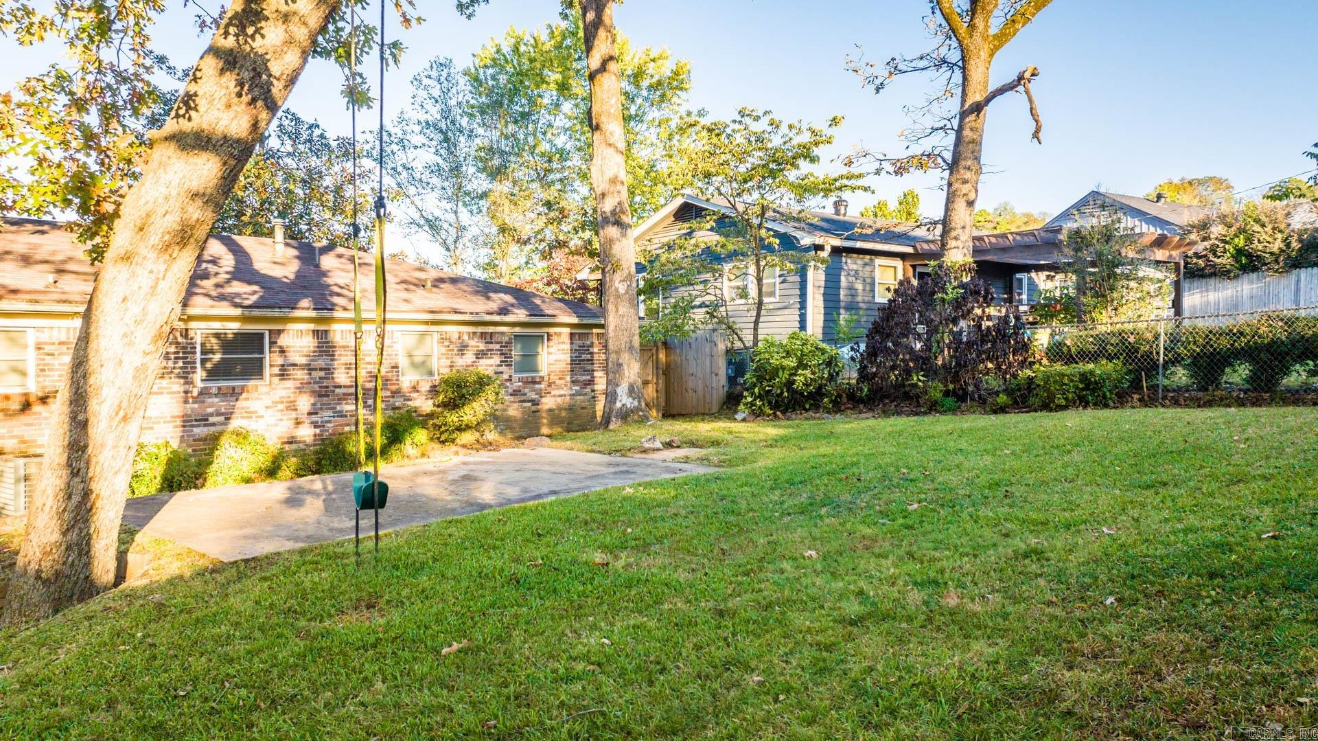 KINGWOOD PLACE - Residential