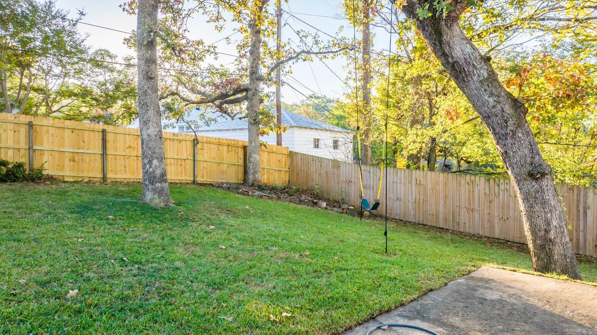 KINGWOOD PLACE - Residential