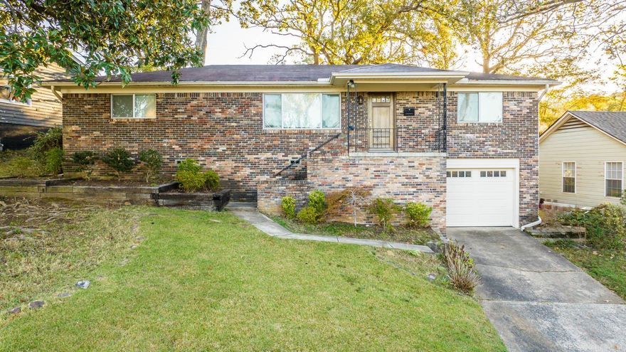 Charming Circlewood is a must-see property in the lovely Kingwood Place subdivision!   **Seller to pay $5000 toward buyers closing costs or rate buy down with acceptable offer.**   Step into your spacious living room with gleaming original hardwood floors and take in all the natural light coming from the front windows and the window in your fully updated kitchen area. The kitchen boasts quartz countertops, a huge breakfast bar perfect for gatherings, prep space, loads of storage, and a full pantry. Use the additional space just off of the kitchen as a den or flex space. Down the hallway enjoy more original hardwoods in all three bedrooms. Outback you have a gorgeous oasis with extra landscape plantings, a large patio area for entertaining, and flat green space for the family! This beauty is ready for you to come see, fall in love, and make it your own! AGENTS SEE REMARKS