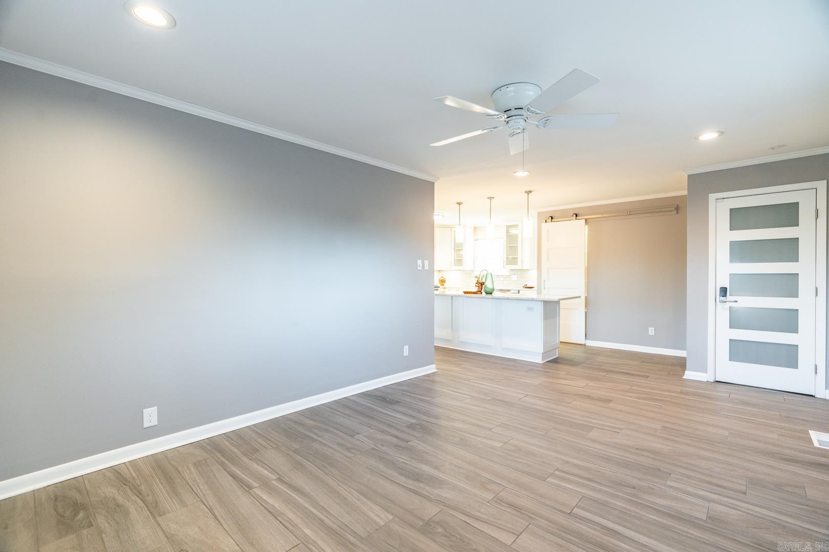 KINGWOOD PLACE - Residential