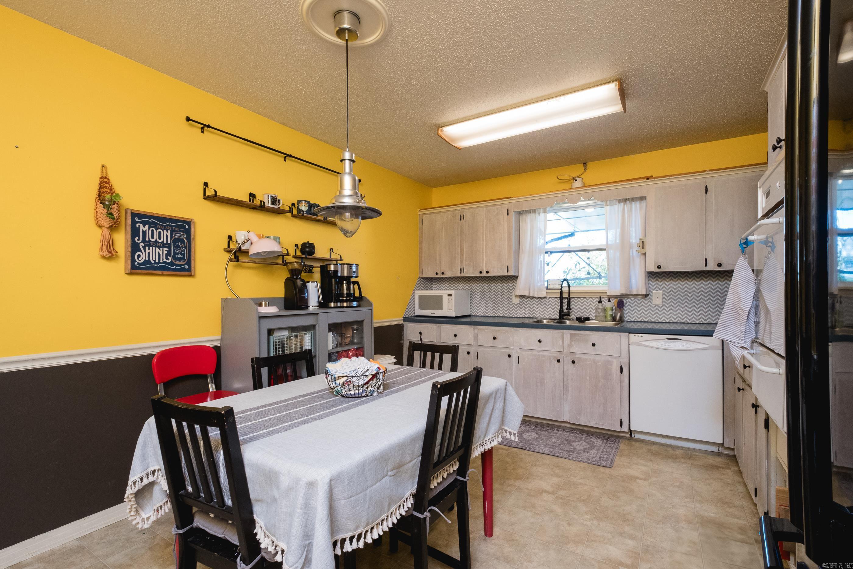 WALNUT VALLEY - Residential