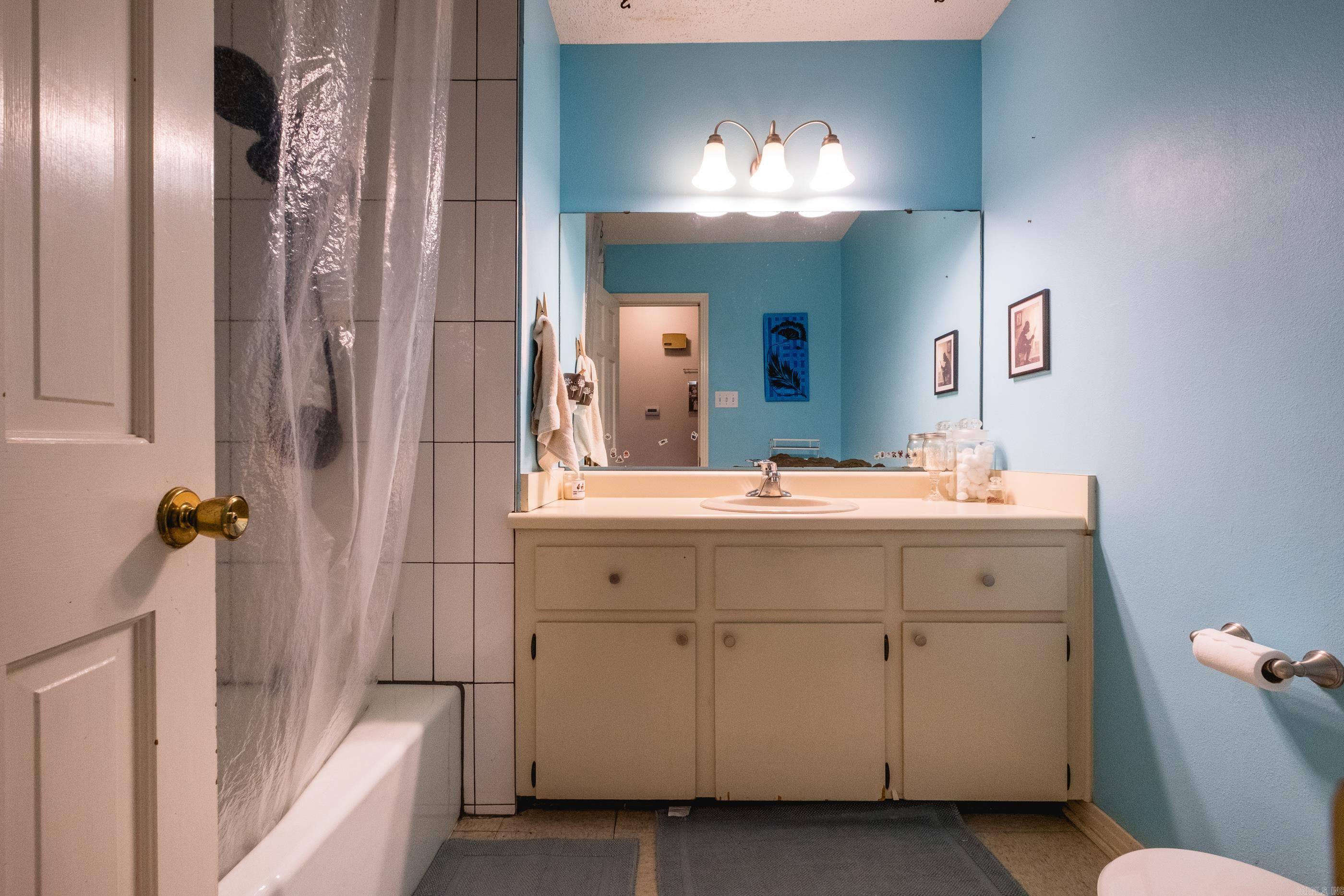 WALNUT VALLEY - Residential