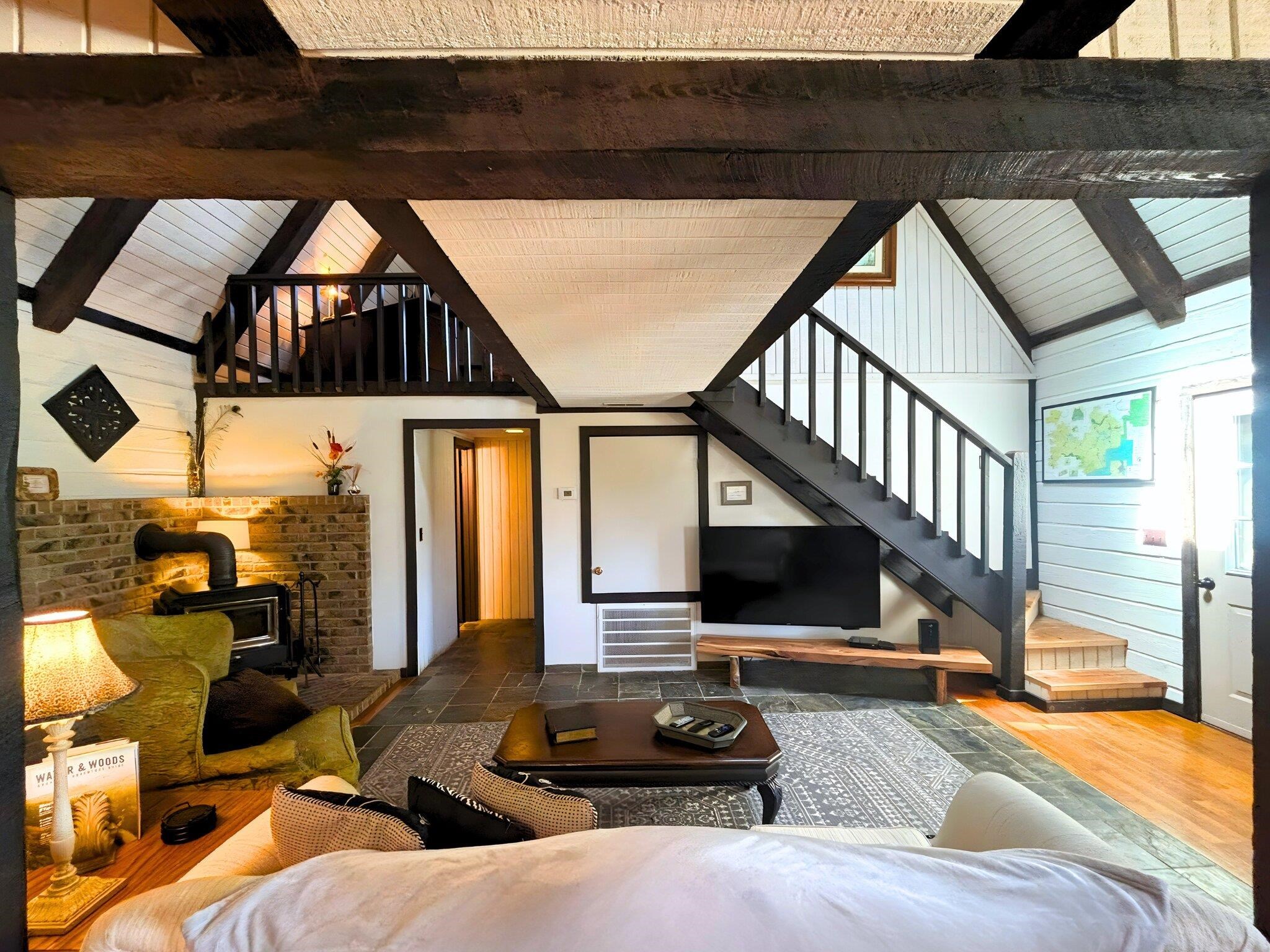 STARFALLS CABIN SHARES - Residential