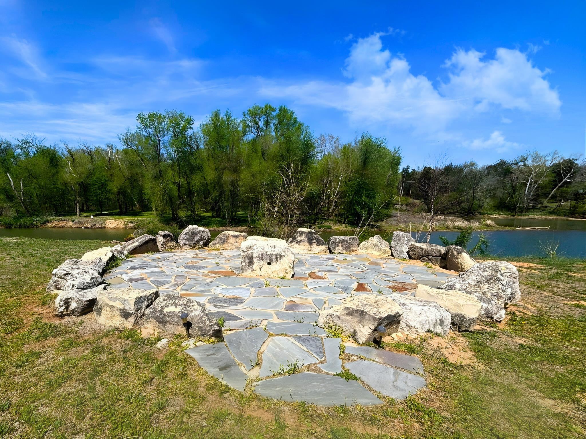 STARFALLS CABIN SHARES - Residential