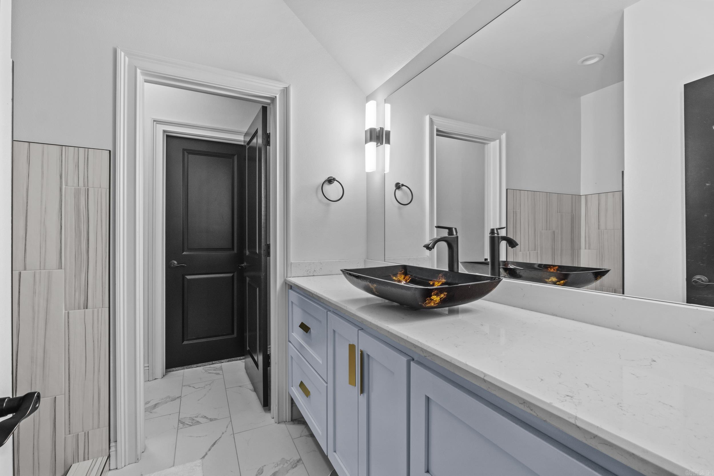 RIVER OAKS - Residential