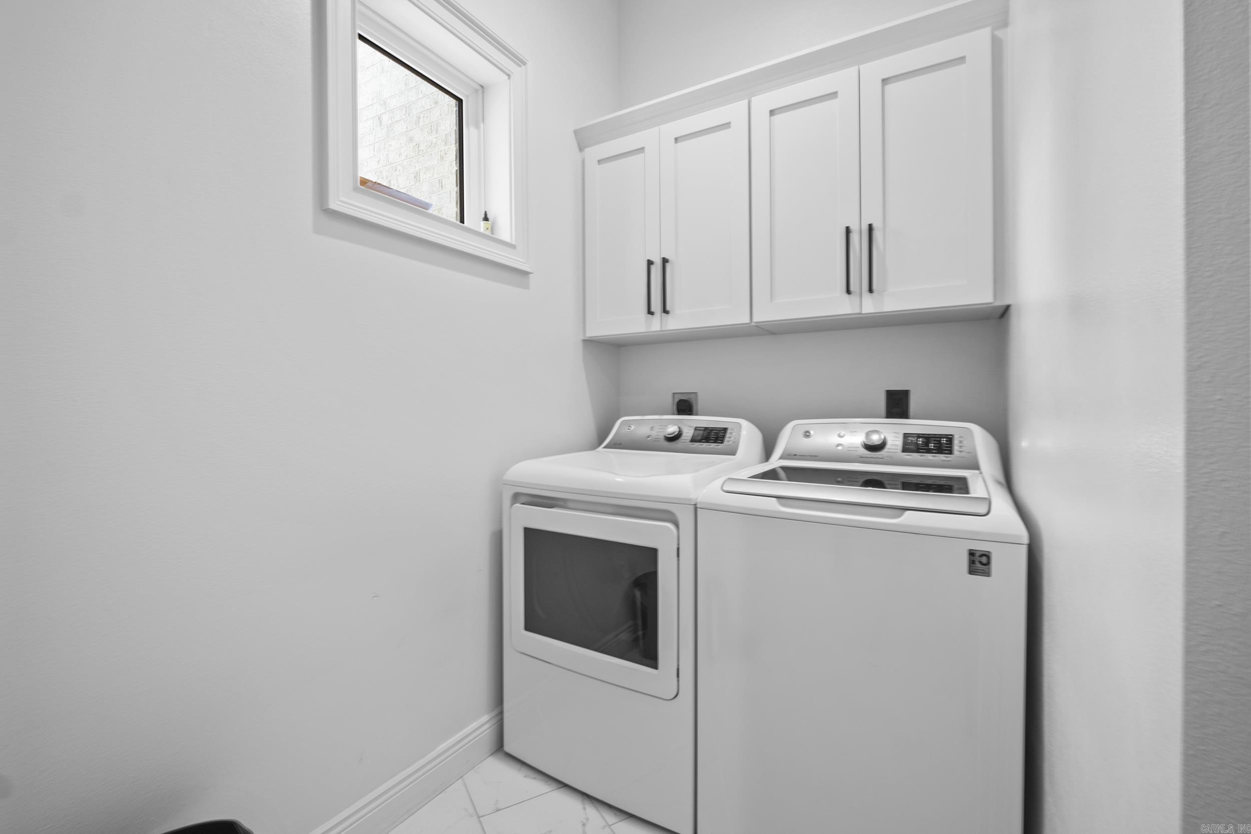 RIVER OAKS - Residential