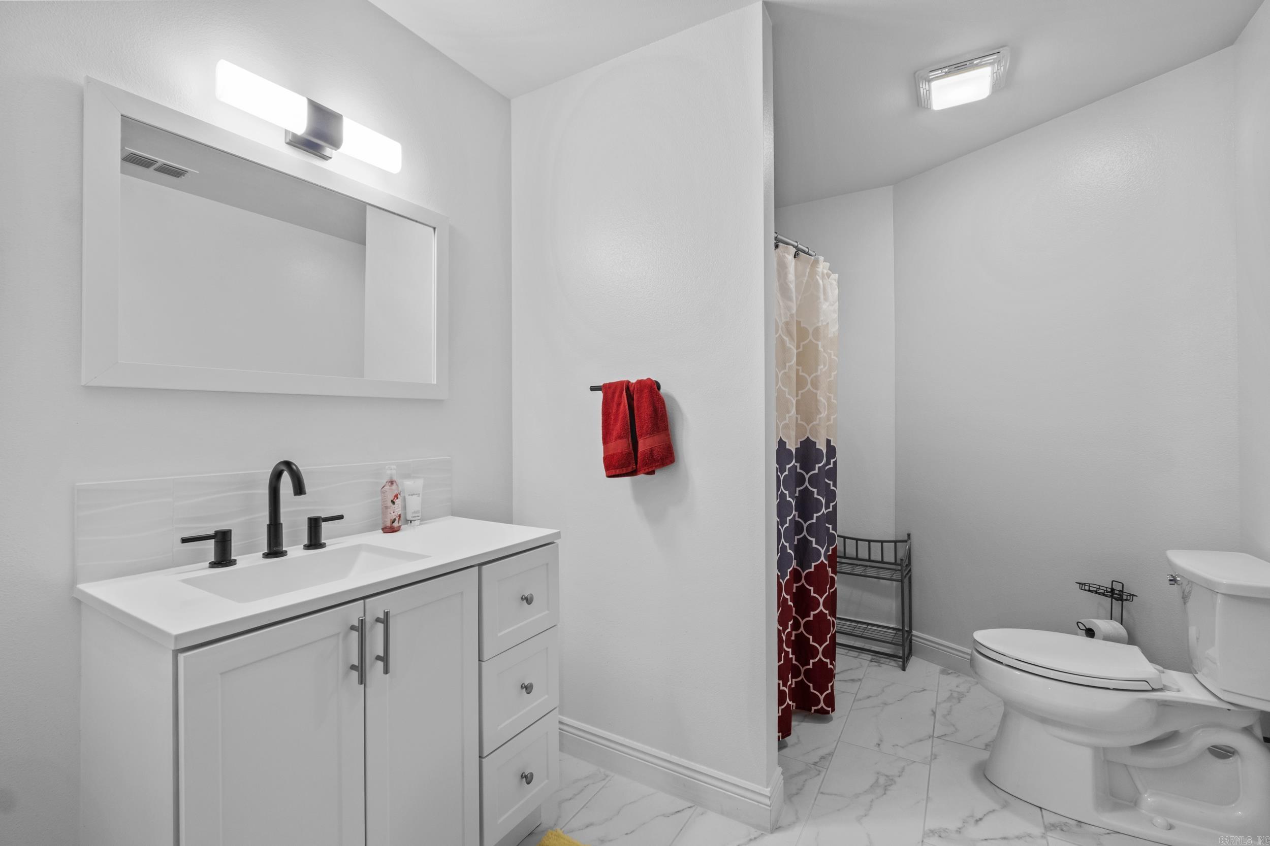 RIVER OAKS - Residential