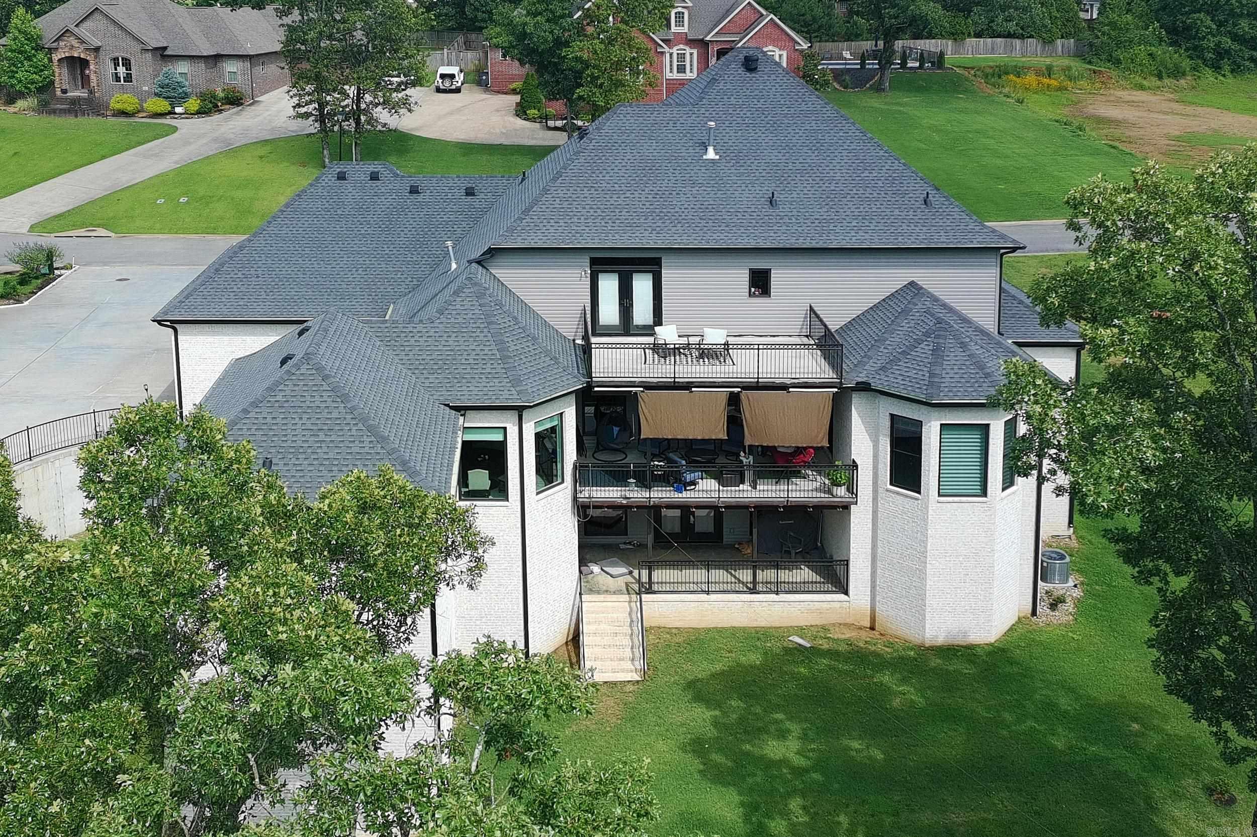 RIVER OAKS - Residential