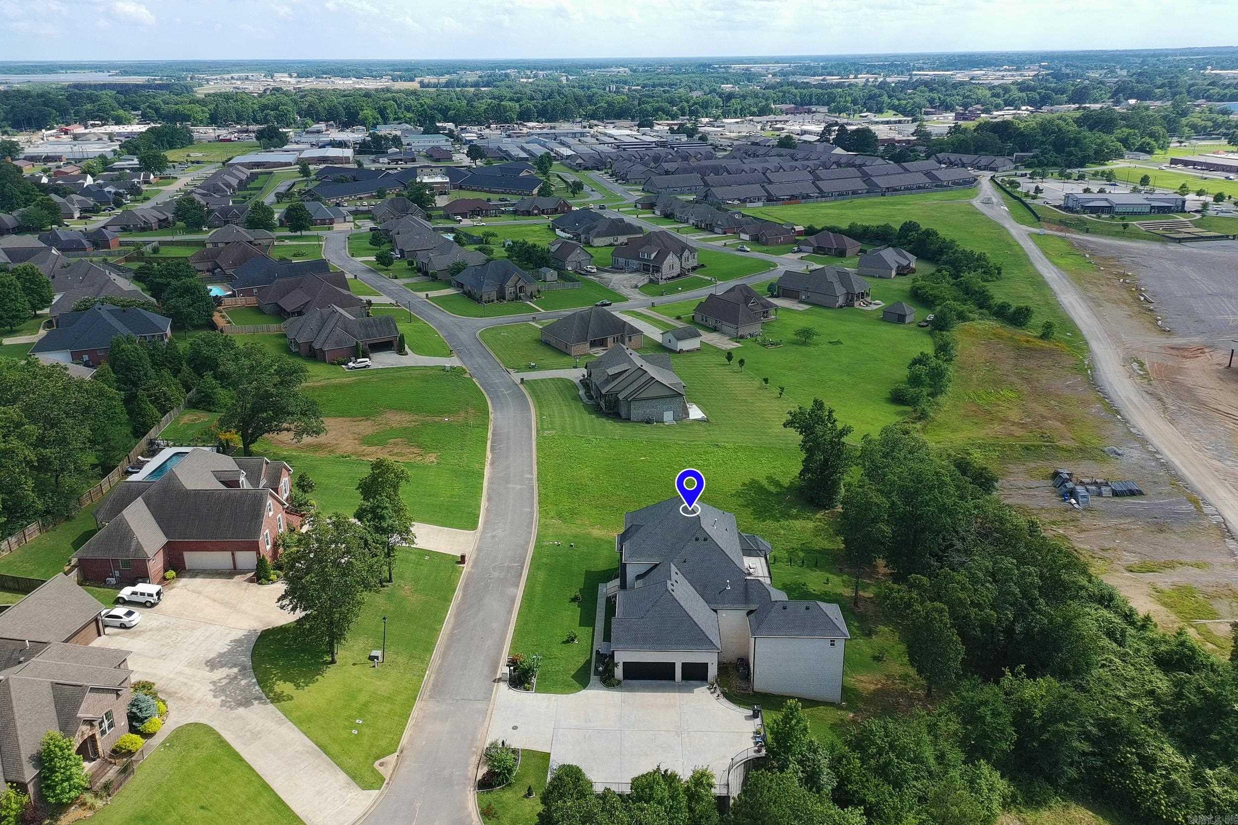 RIVER OAKS - Residential