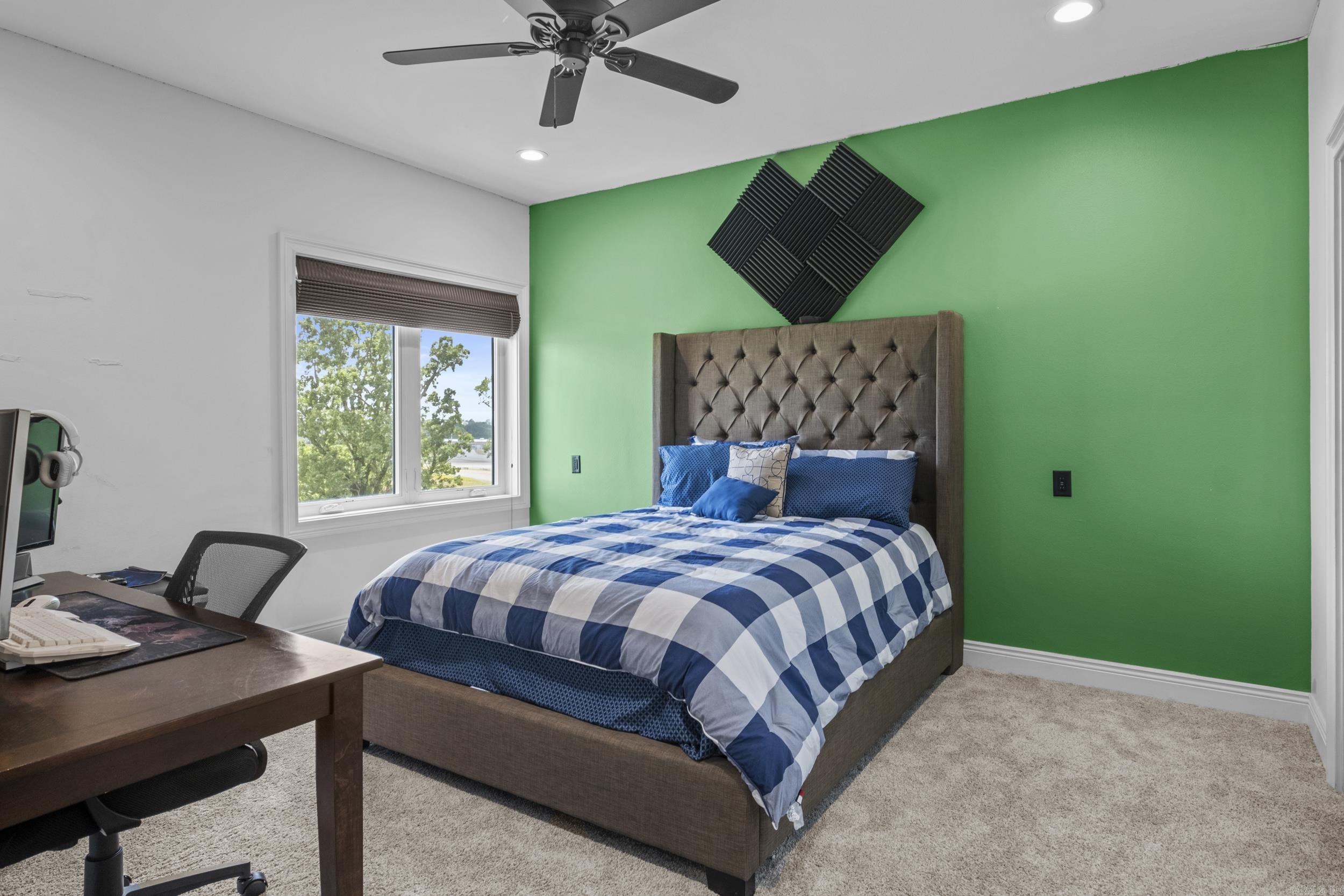 RIVER OAKS - Residential