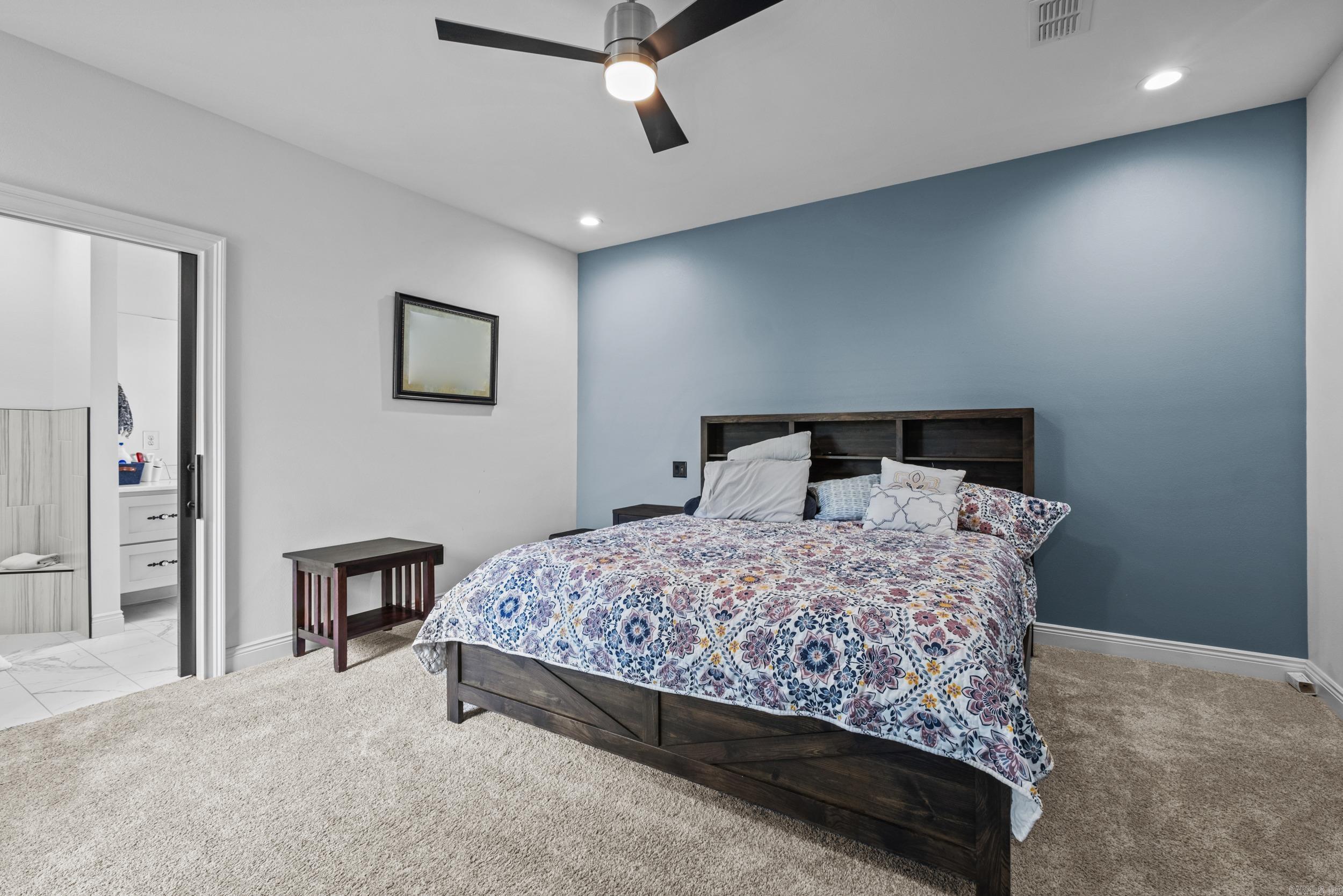 RIVER OAKS - Residential