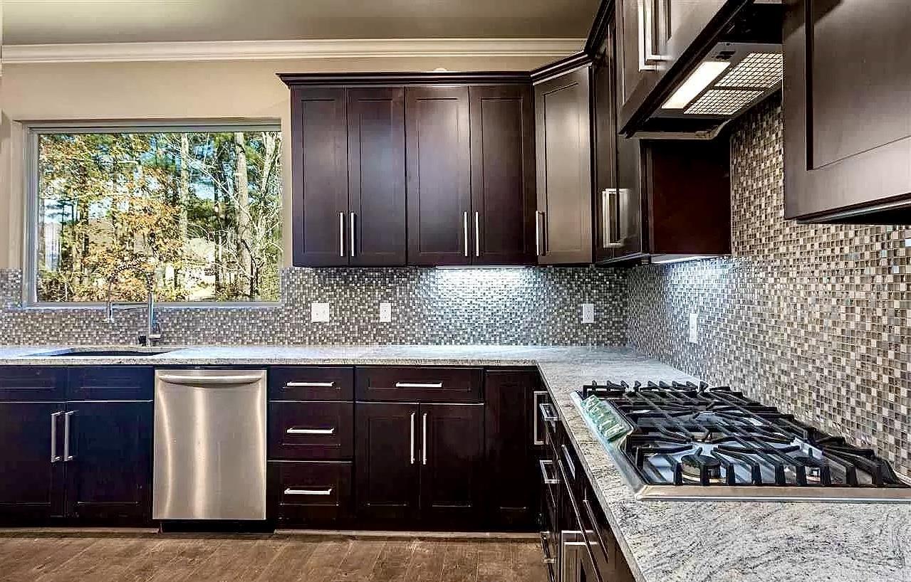 SIENNA LAKE - Residential