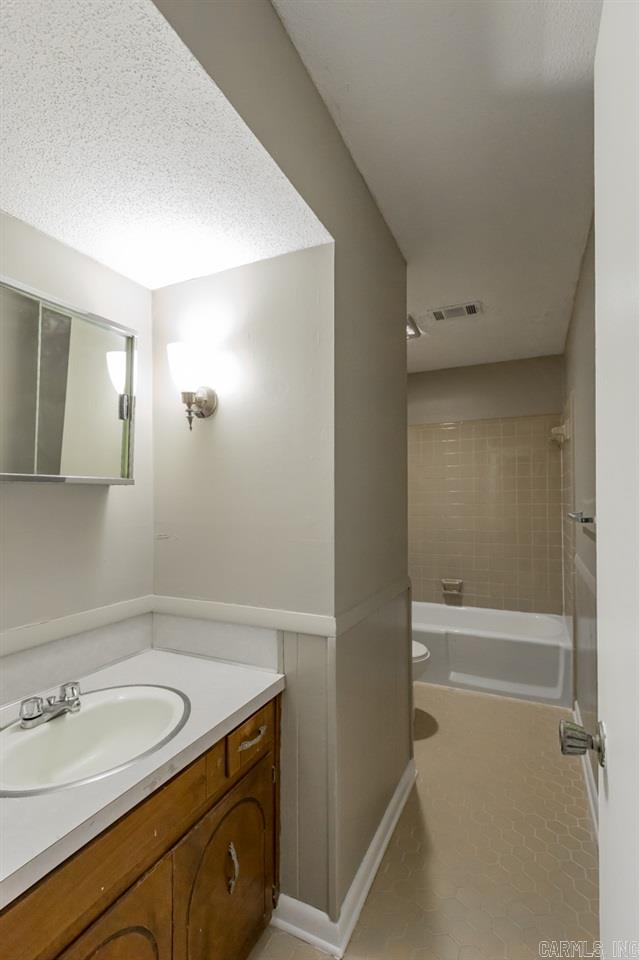 Kiehl - Residential Lease