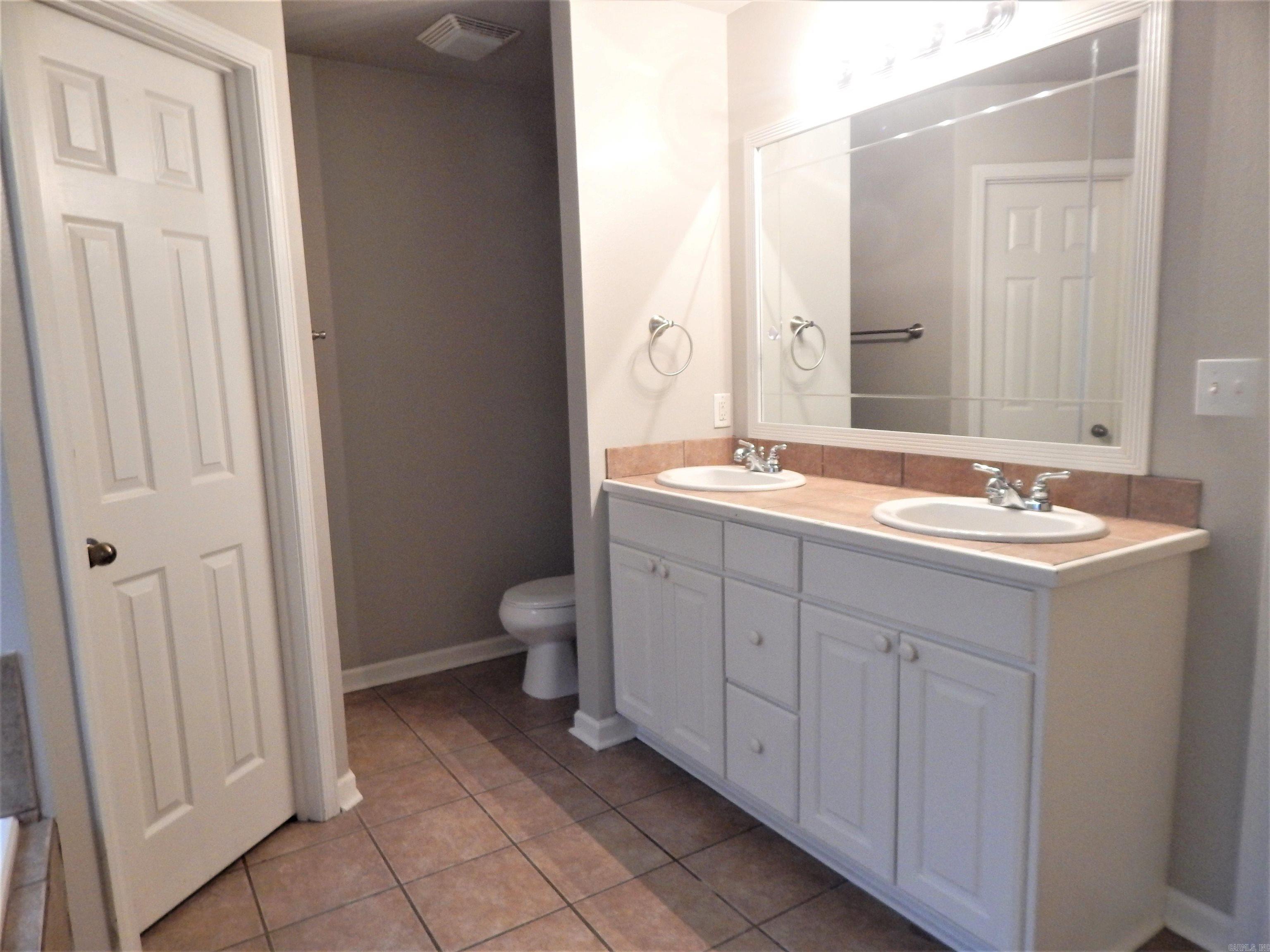 Wisteria Vineyard - Residential Lease