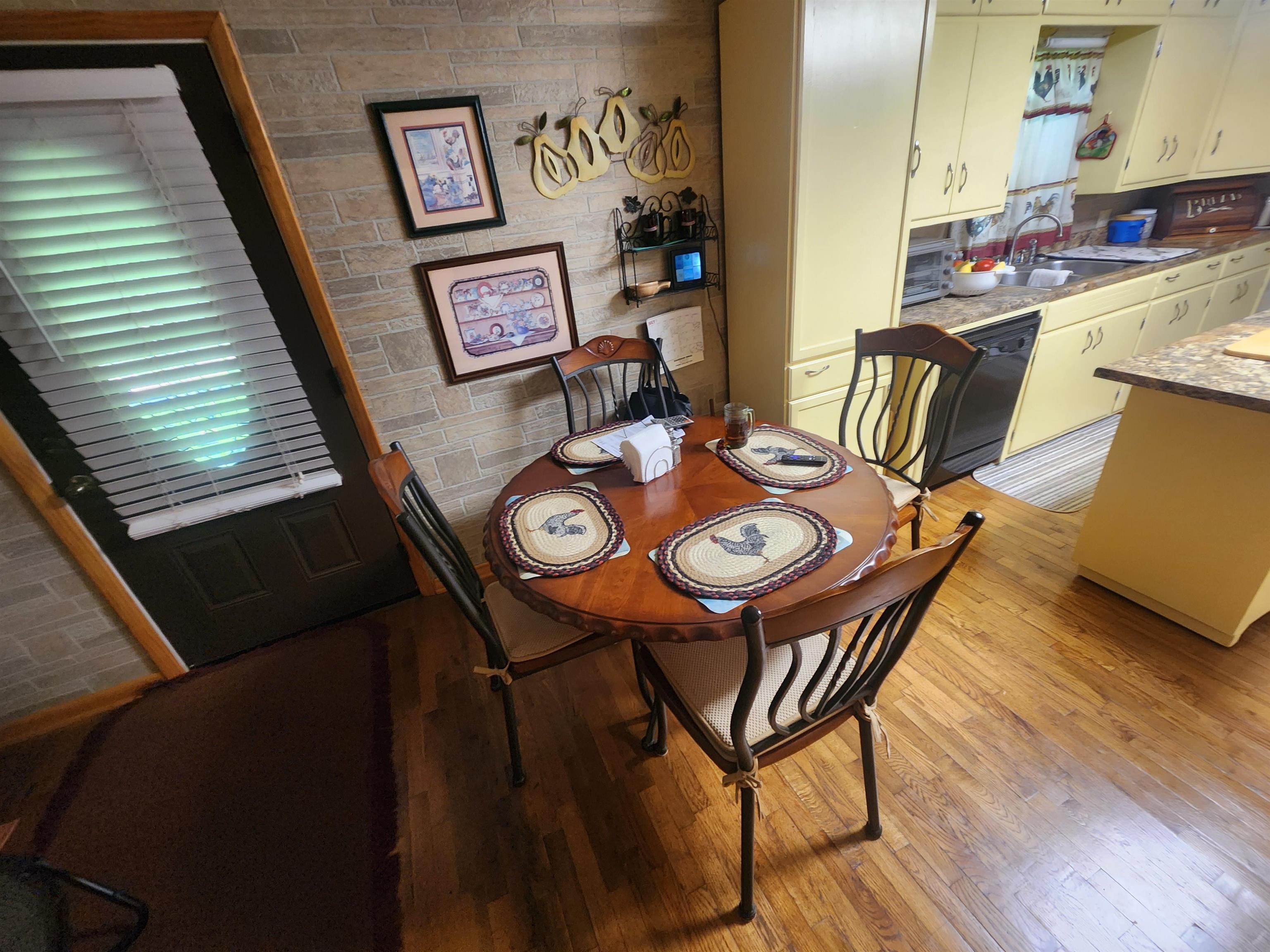 Crestwood - Residential