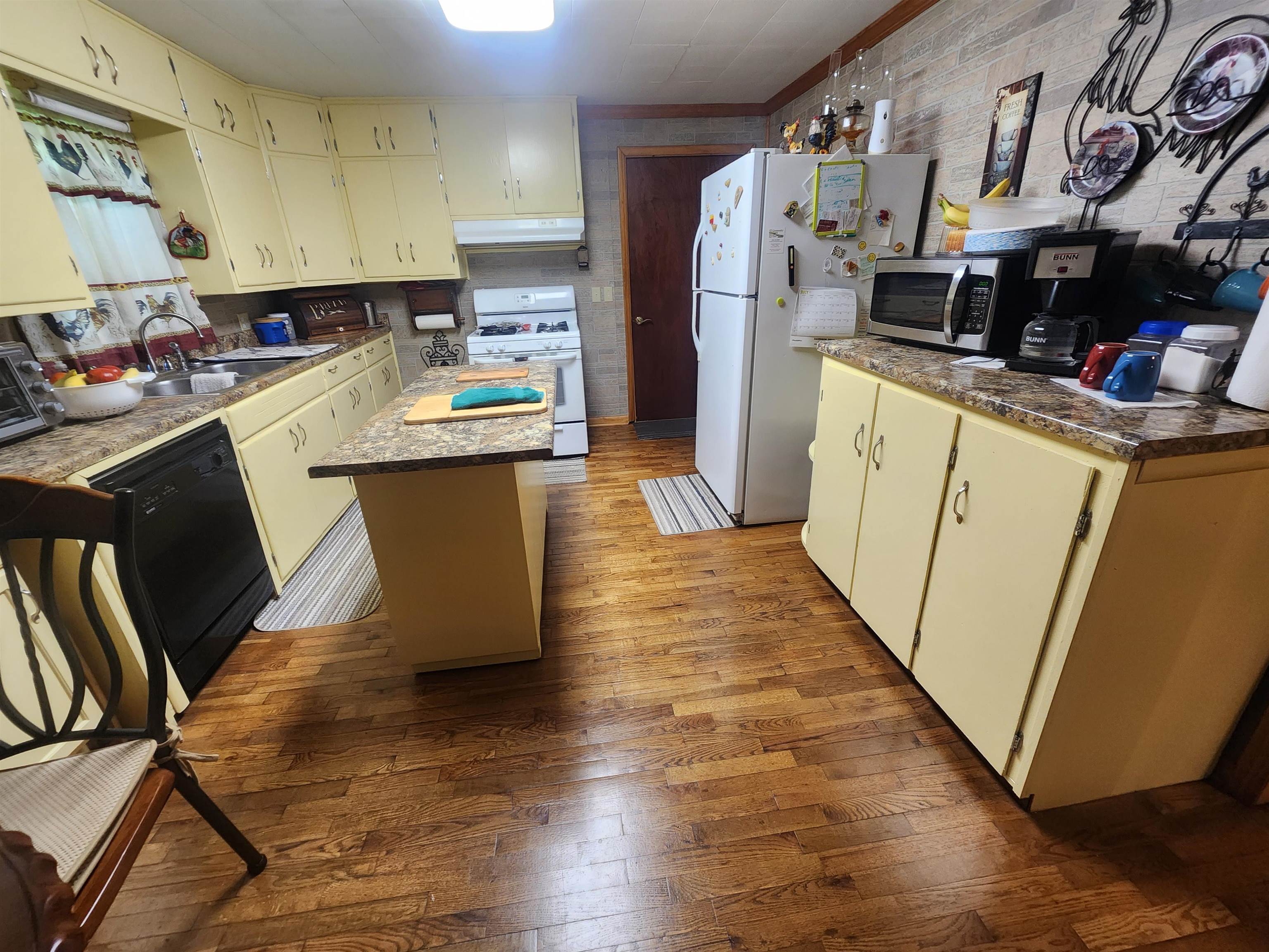 Crestwood - Residential