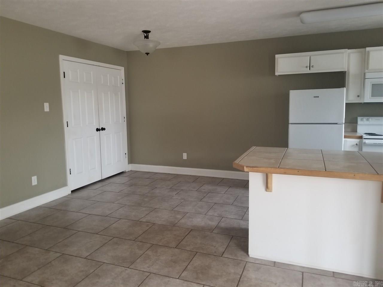 BELLEVUE - Residential Lease