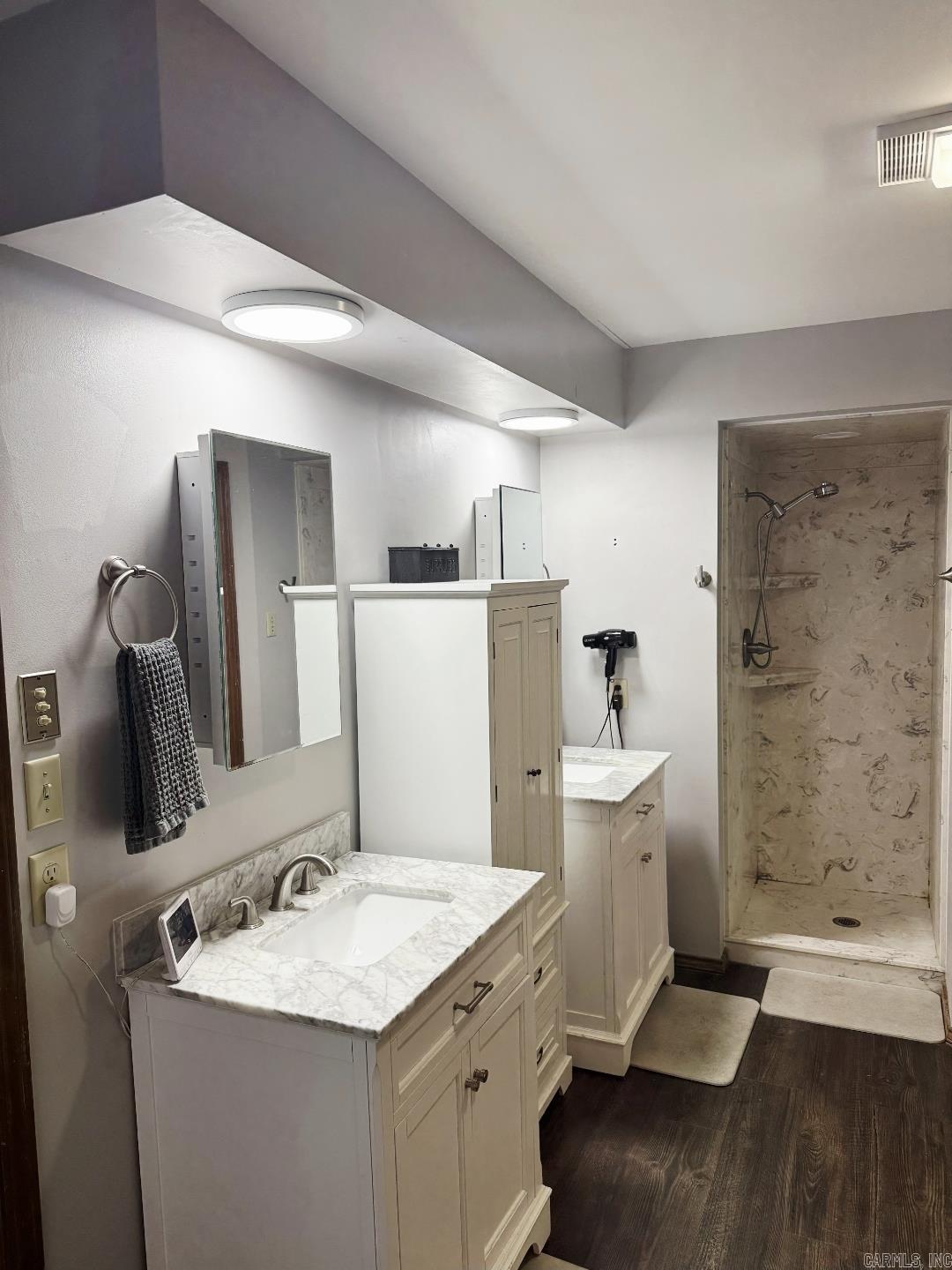 RIVERLAND - Residential