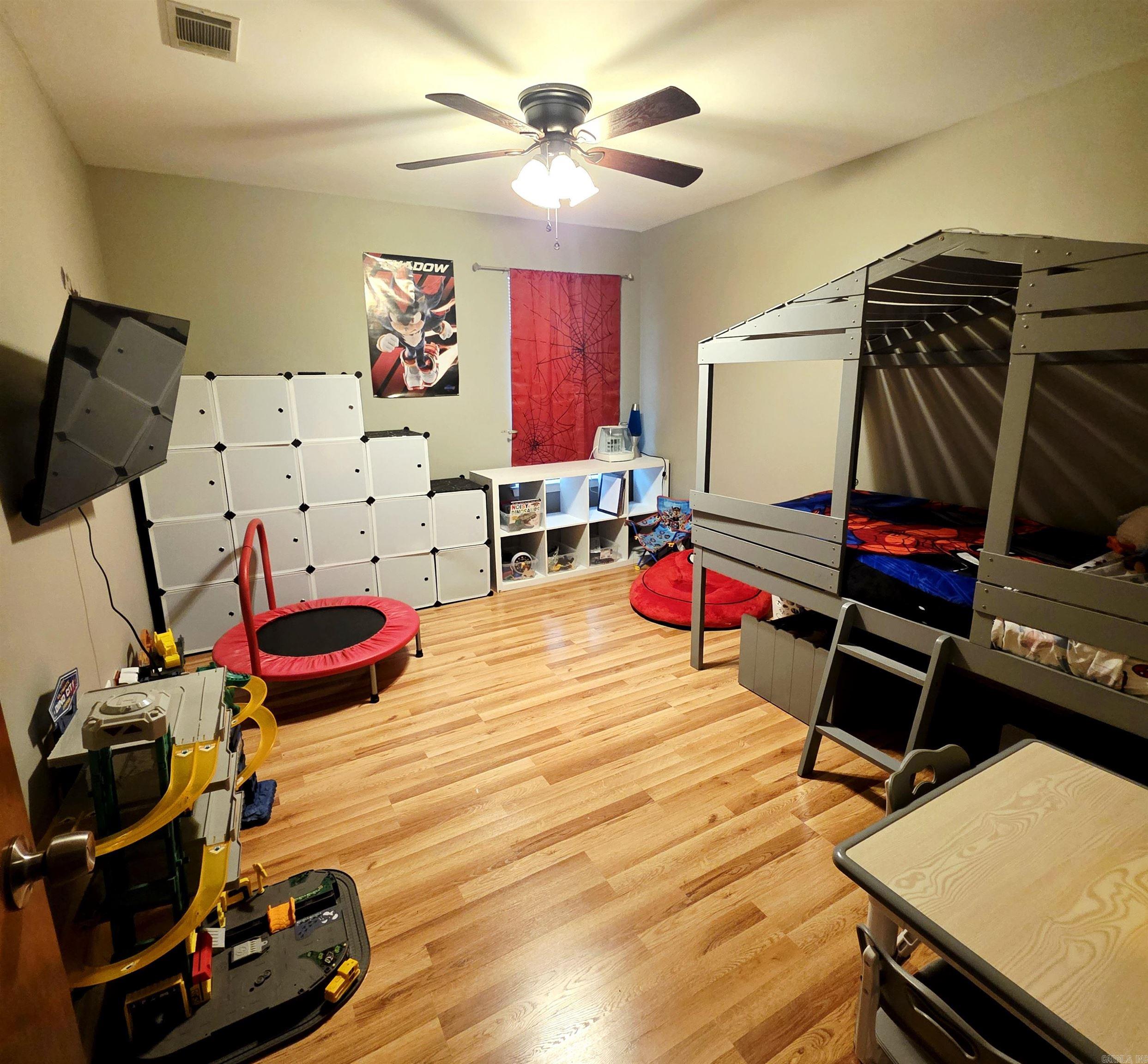 RIVERLAND - Residential