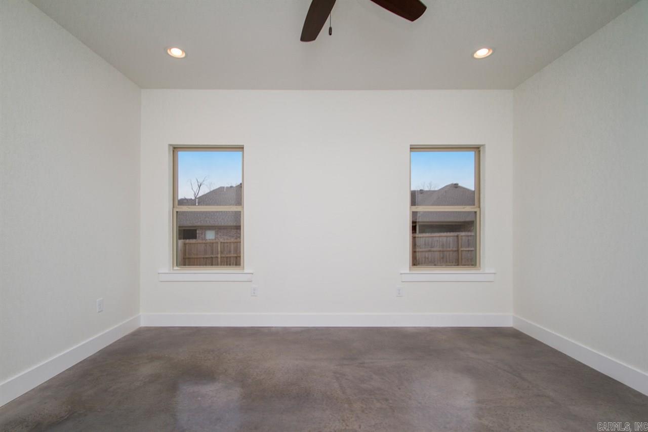 MILLERS GLENN - Residential